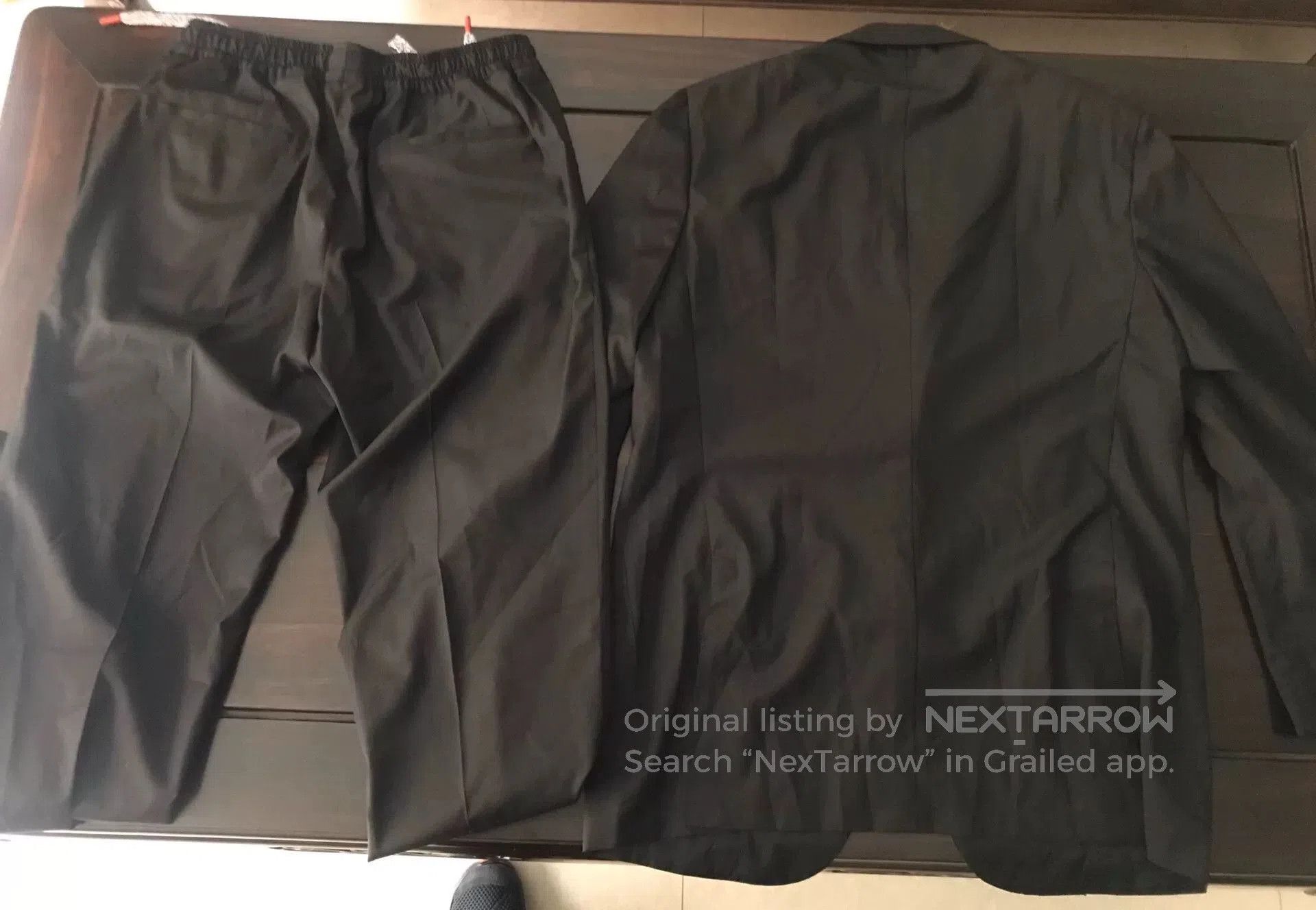 Kiton black lightweight wool suit set for spring. Size US L / EU 52-54 / 3 - 4 Thumbnail