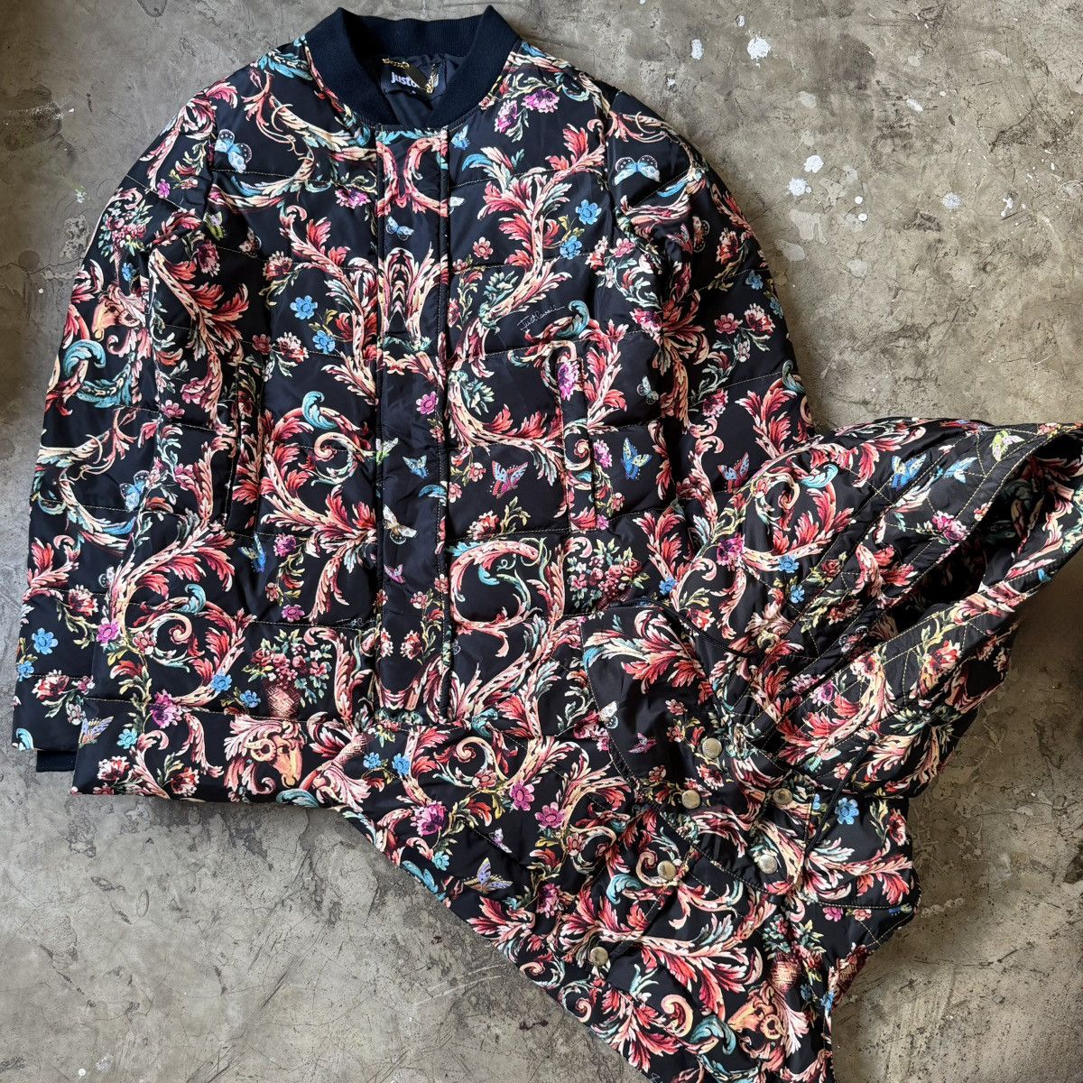 Just Cavalli Just Cavalli - 2014 Baroque Print Down Jacket Size XL / US 12-14 / IT 48-50 - 3 Thumbnail