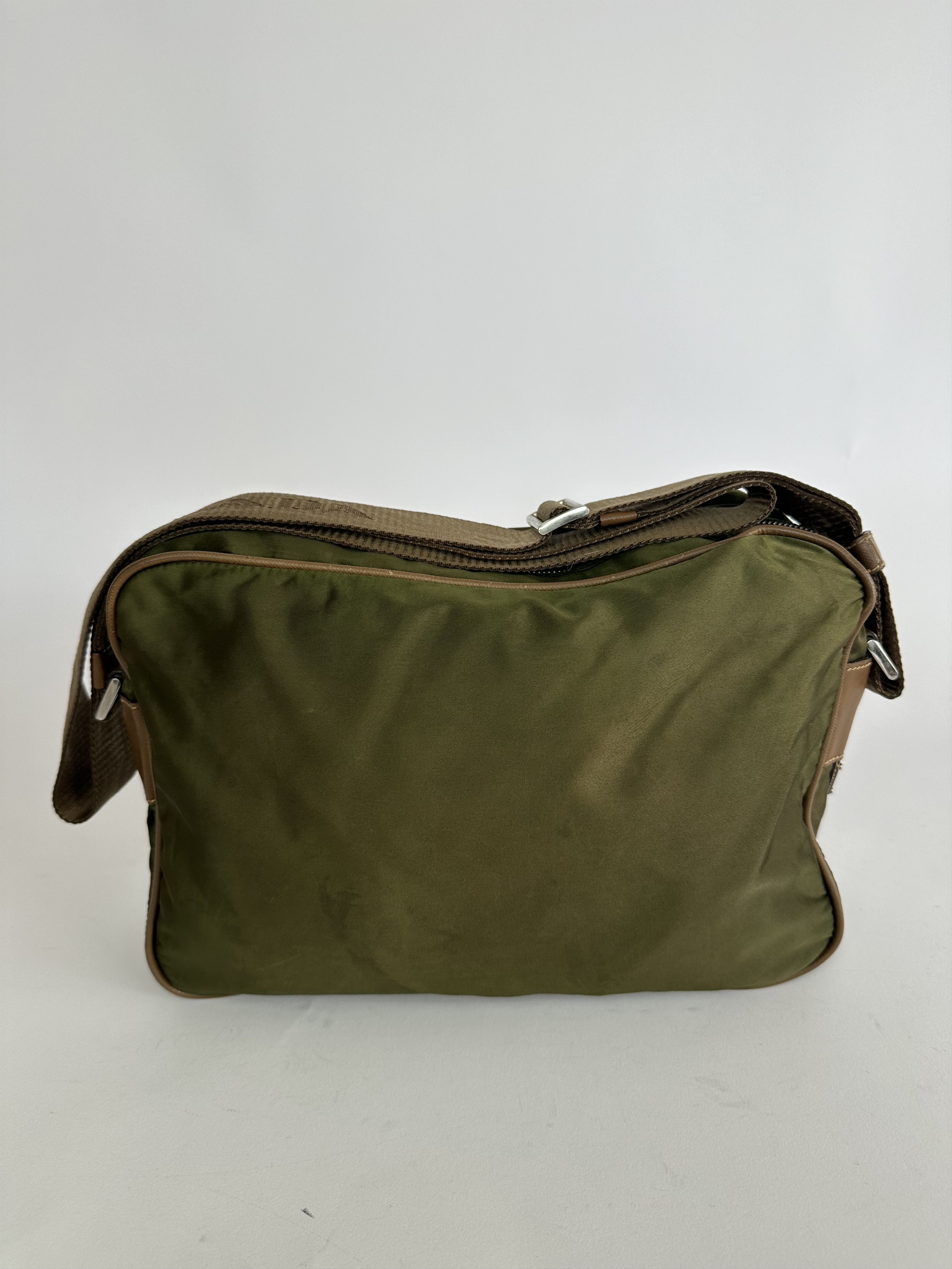 Prada PRADA Tessuto Nylon Flat Messenger Bag Green Size ONE SIZE - 3 Thumbnail