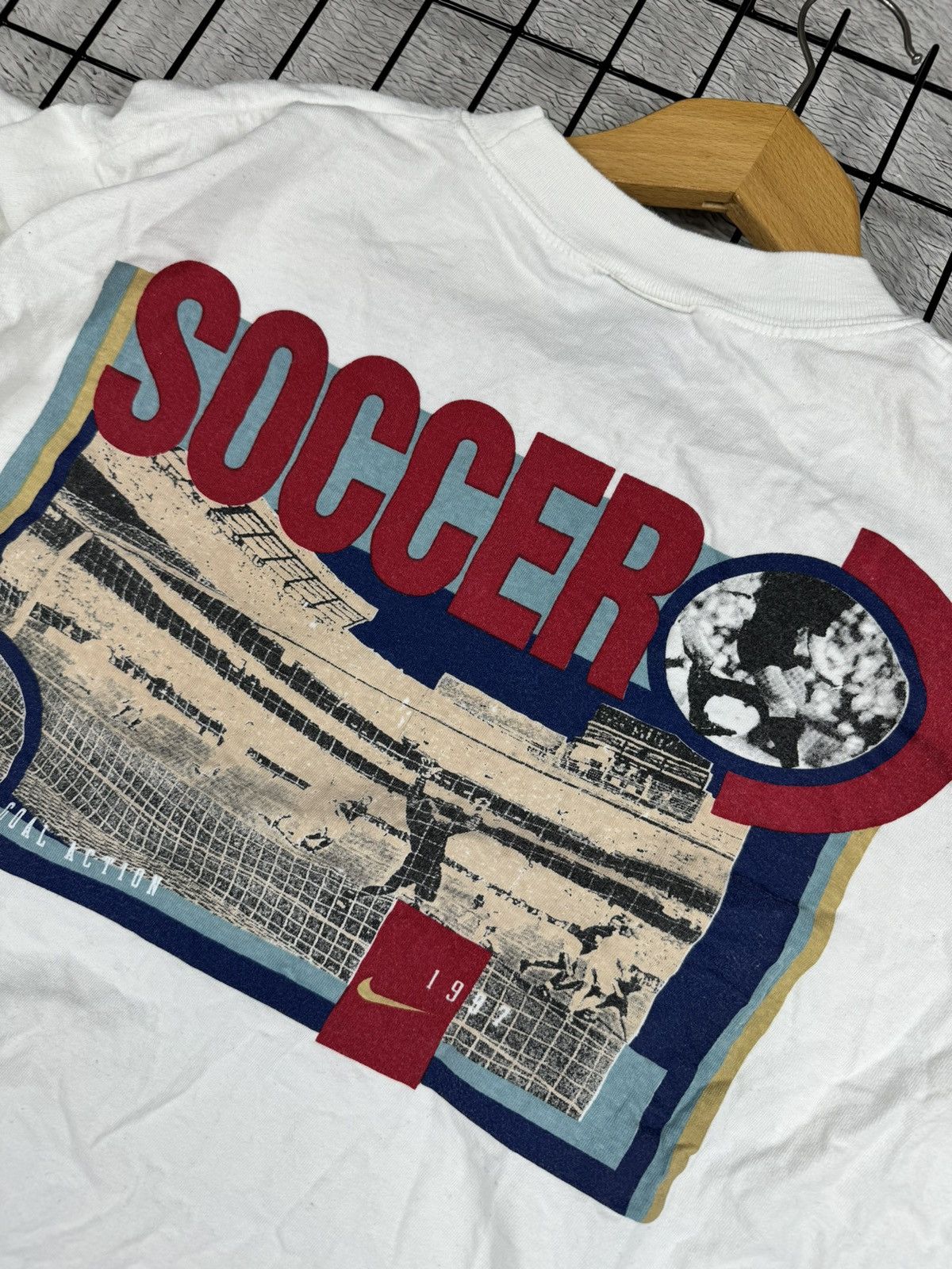 Nike × Vintage Vintage Nike 1997 Soccer Tee big logo y2k M size Size US M / EU 48-50 / 2 - 10 Thumbnail