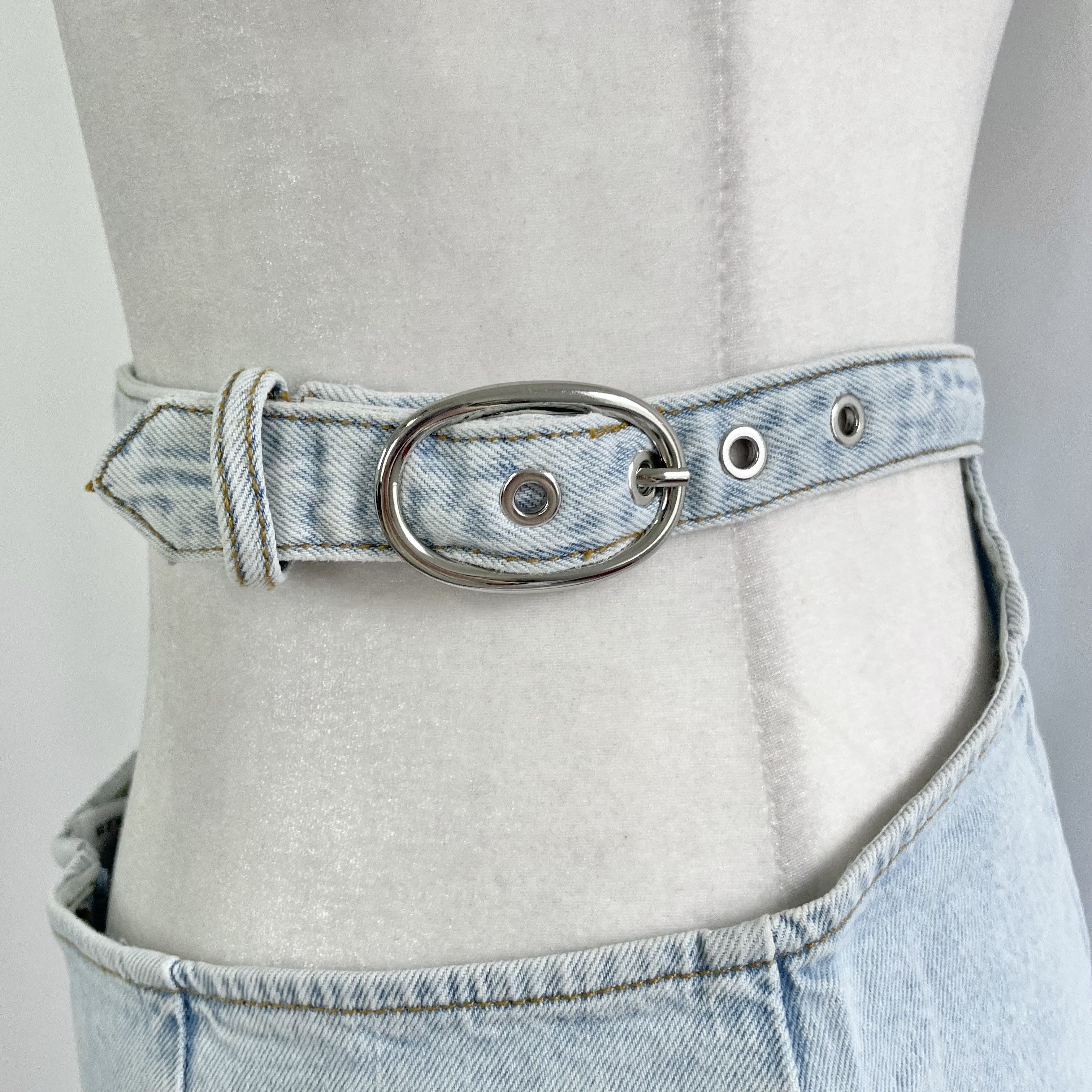 WeWoreWhat We Wore What Cutout Waist Belted Denim Mini Skirt Size XL Size 36" / US 14 / IT 50 - 8 Thumbnail