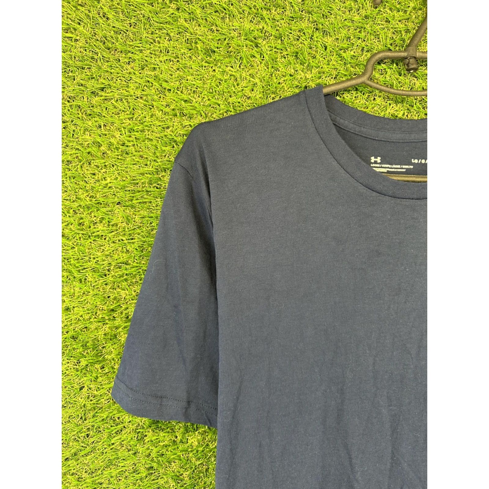 Under Armour Under Armour Freedom Men T-Shirt Jersey Large L Navy blue Print Solid Short Sleeve"} Size US L / EU 52-54 / 3 - 3 Thumbnail
