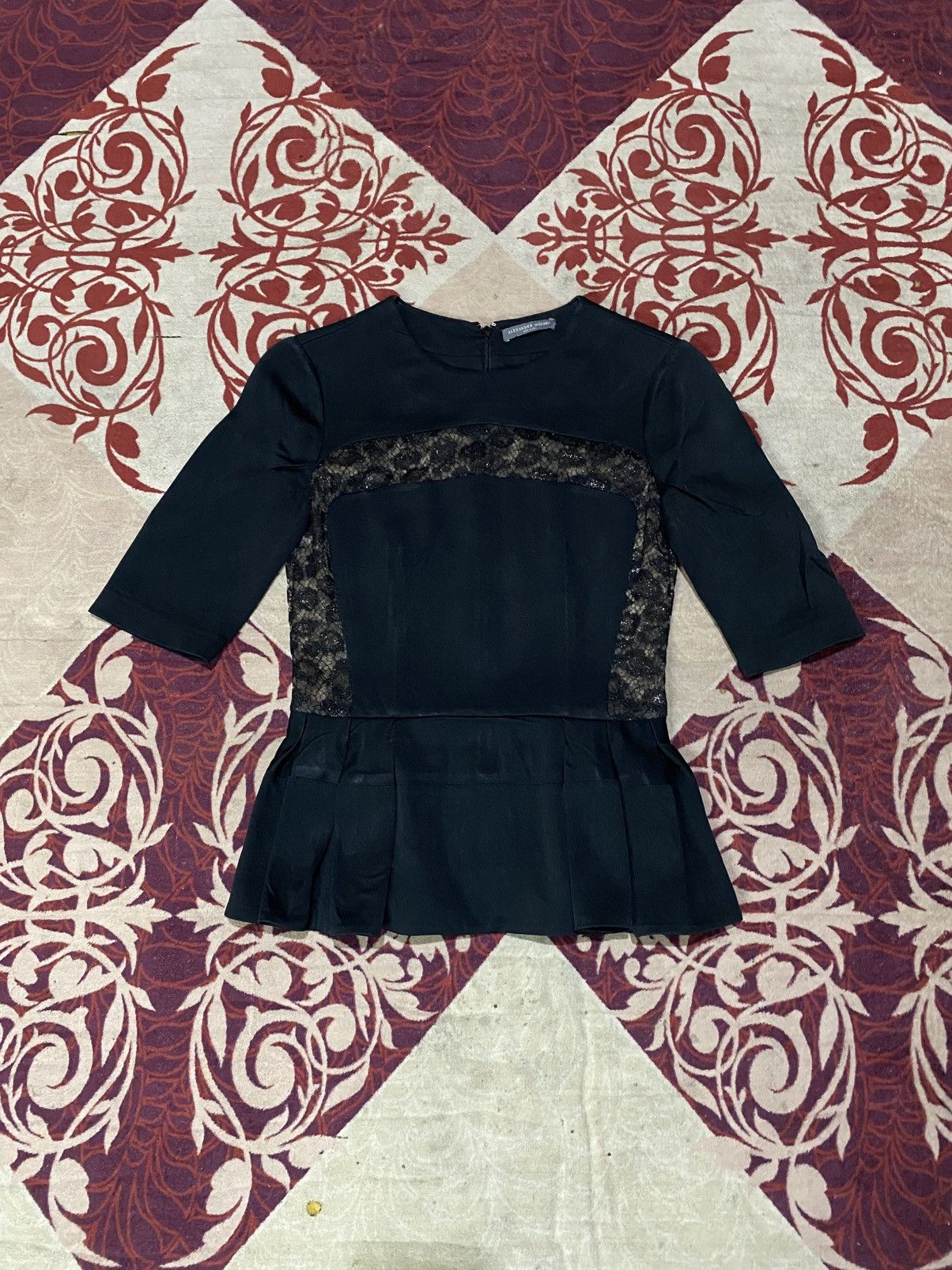 Alexander McQueen Alexander McQueen Black Lace Blouse Size XS / US 0-2 / IT 36-38 - 1 Thumbnail