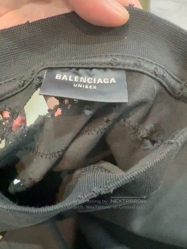 Balenciaga Balenciaga Distressed Gothic Logo Short Sleeve Tee. Size US S / EU 44-46 / 1 - 8 Thumbnail