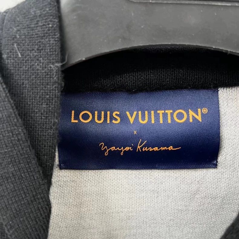 Louis Vuitton Louis Vuitton 23 Newest Black Yayoi Kusama Knit Logo Zip H Size US S / EU 44-46 / 1 - 2 Thumbnail