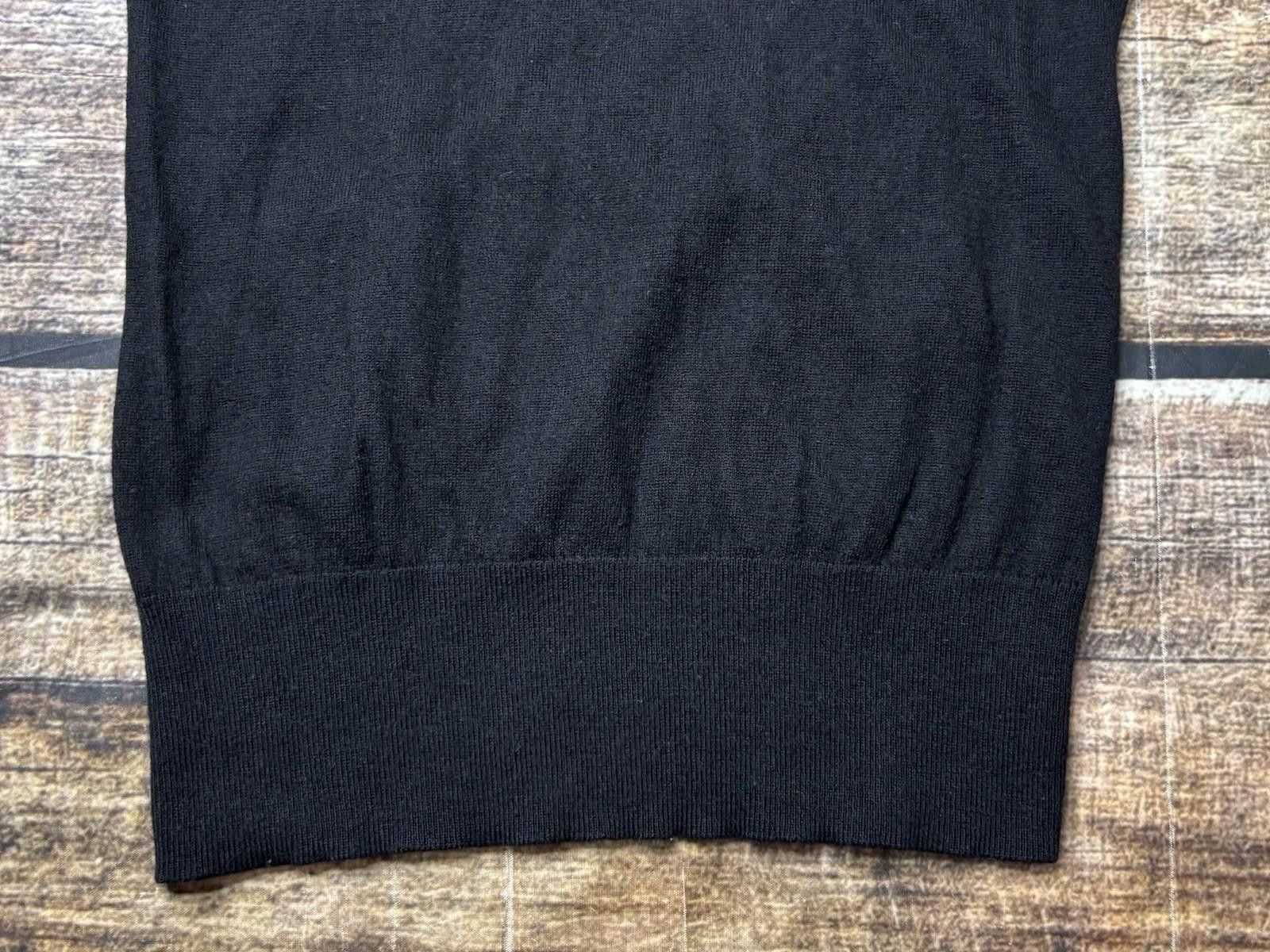 Banana Republic Banana Republic Sweater Womens XS Merino Wool V-Neck Size XS / US 0-2 / IT 36-38 - 5 Thumbnail