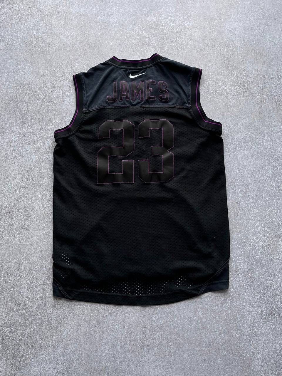 NBA VINTAGE NIKE LEBRON JAMES NBA JERSEY TANK TOP M Size US M / EU 48-50 / 2 - 5 Thumbnail