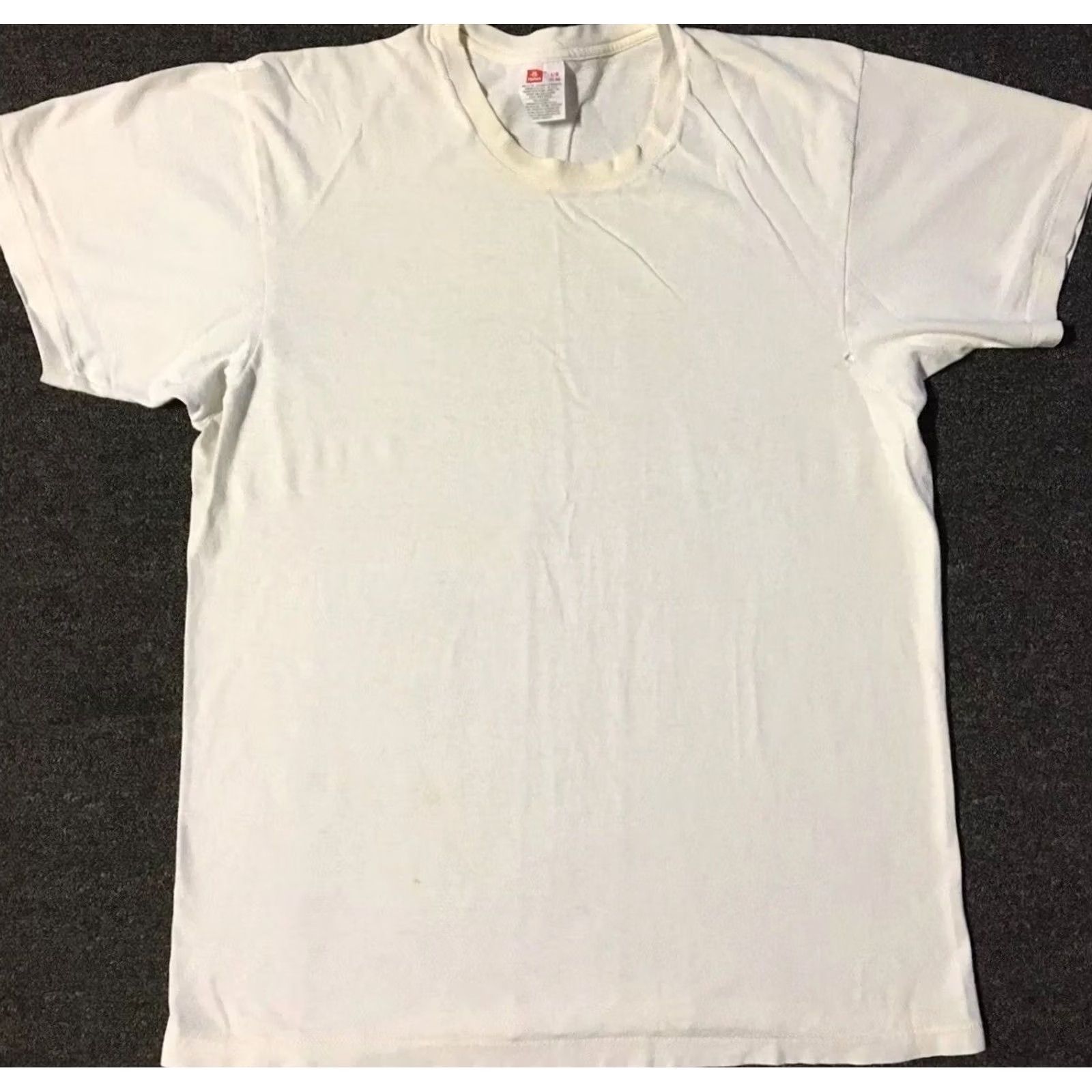 Hanes VINTAGE Hanes Shirt S White 80s 90s Faded Distressed Grunge Punk Biker Skate Surf Trucker ME? Size US S / EU 44-46 / 1 - 2 Thumbnail