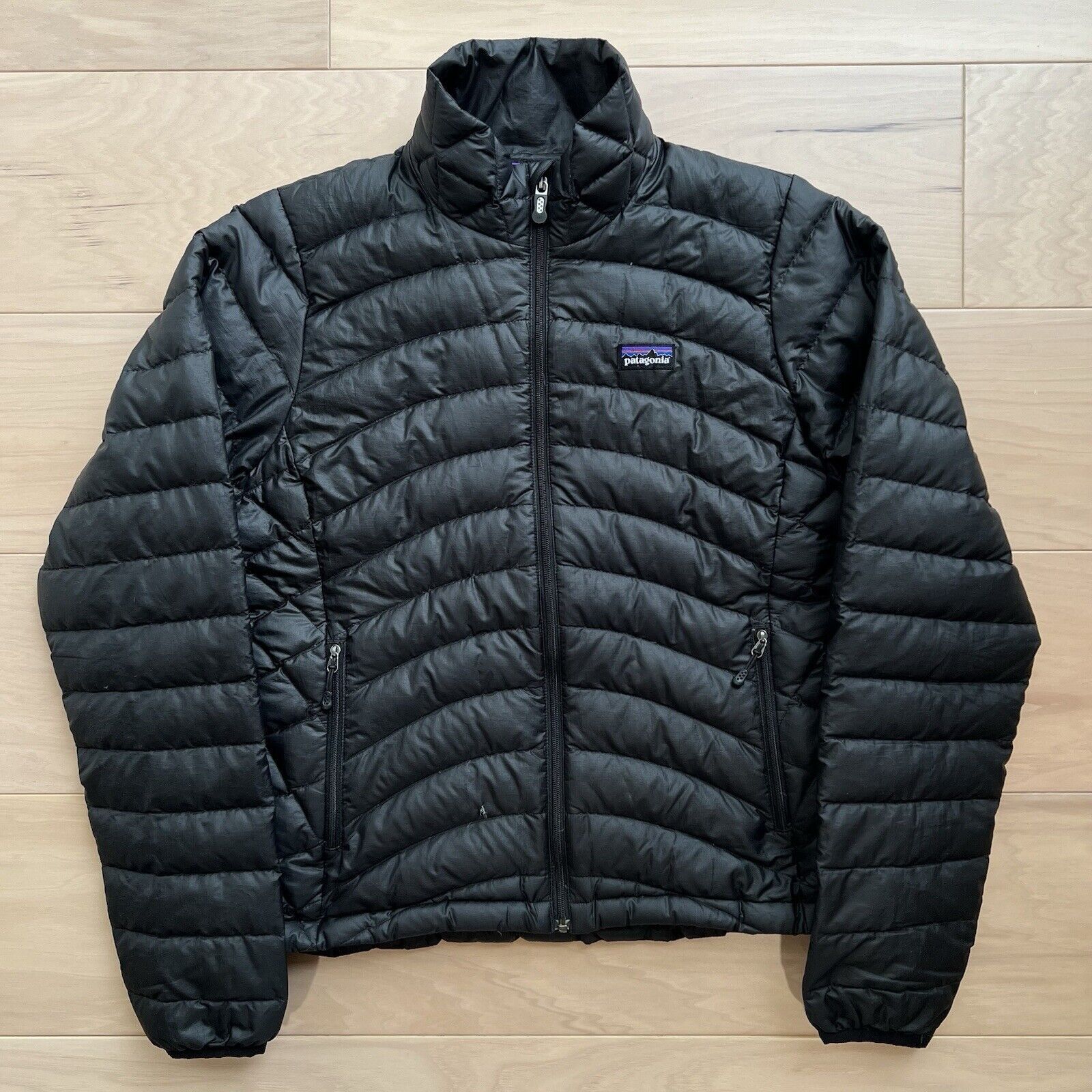 Patagonia Patagonia Down Sweater Small Black Full Zip Puffer Jacket Size S / US 4 / IT 40 - 2 Thumbnail