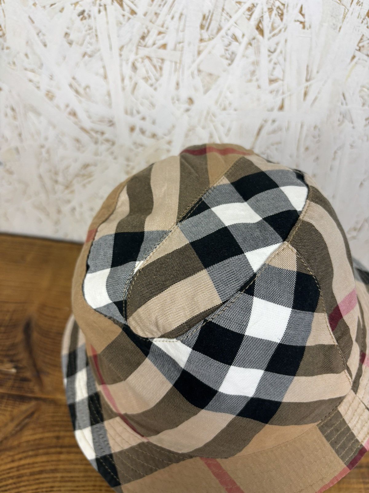 Burberry Burberry Big Nova Check Reversible Bucket Hat Beige Size ONE SIZE - 5 Thumbnail