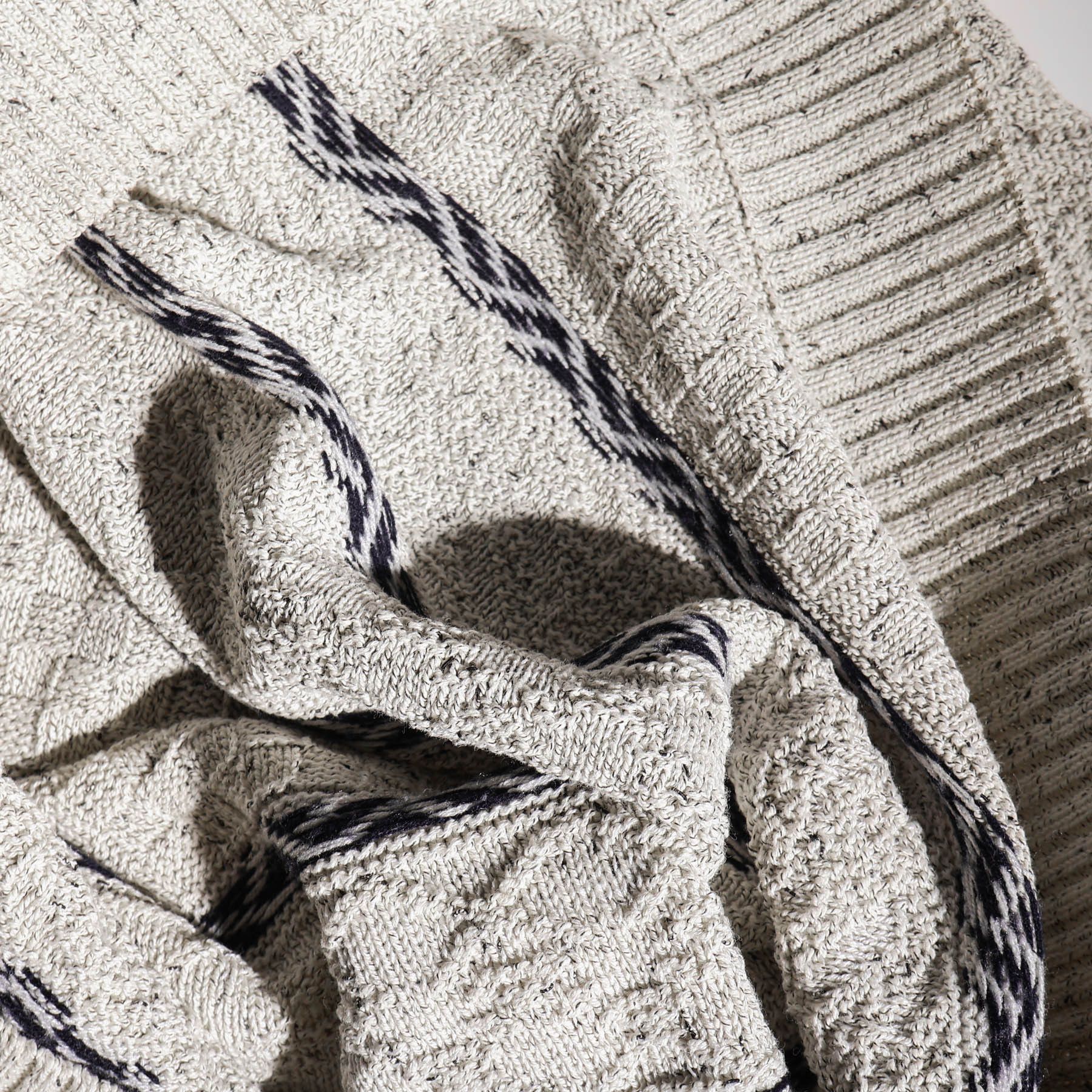 Vintage Vintage Knitted TomTom Style Surfer Crewneck Sweater Size US L / EU 52-54 / 3 - 5 Thumbnail