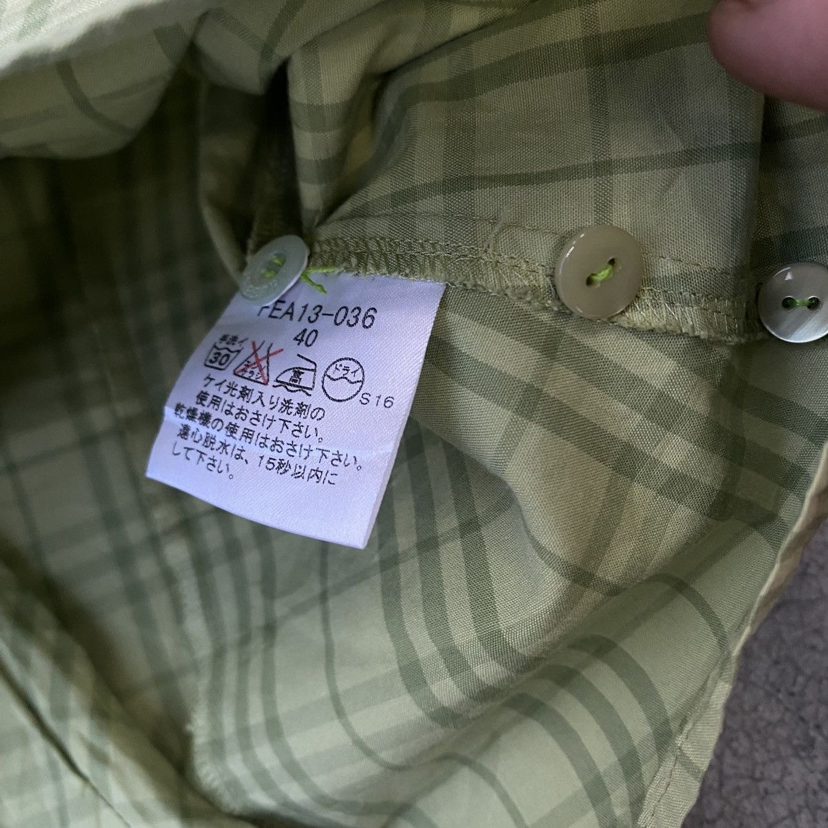 Burberry ‼️LAST DROP‼️Burberry London Green Check Wrap Blouse Cropped Size S / US 4 / IT 40 - 14 Thumbnail