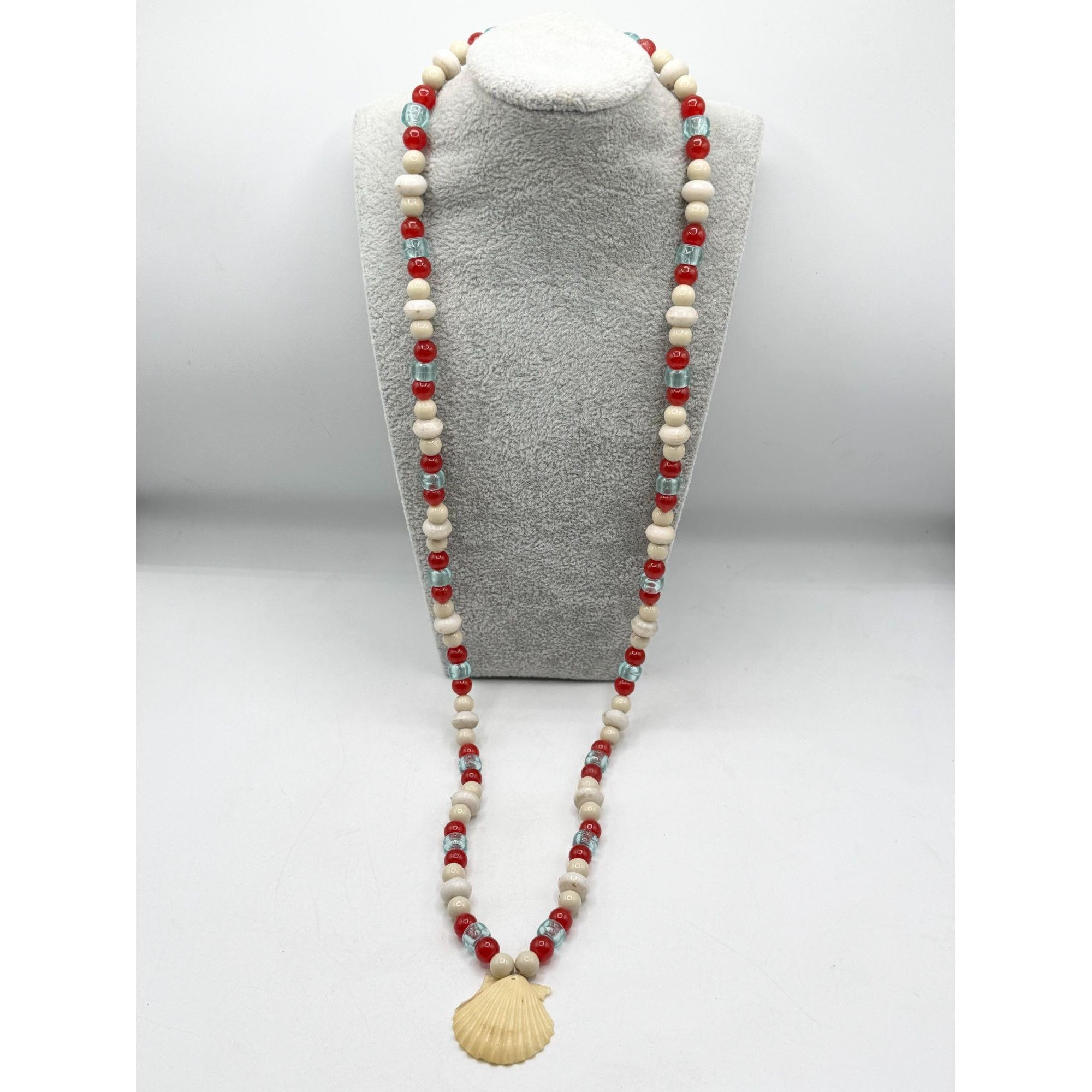 Vintage Vintage Handmade Plastic Beaded Seashell Shell pendant neckl Size ONE SIZE - 4 Thumbnail