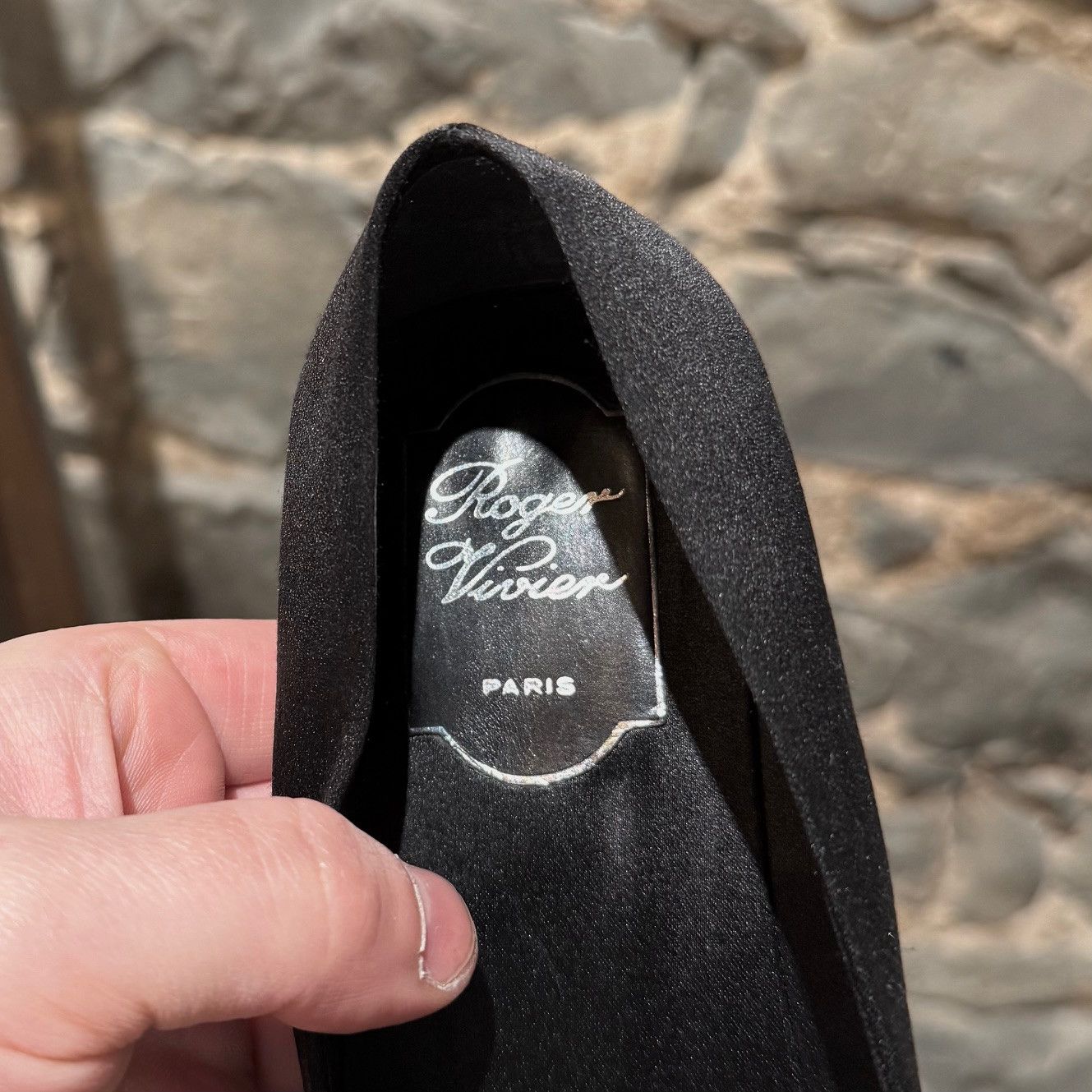 Roger Vivier Roger Vivier Belle Vivier Strass Black Satin Ballet Flats Size US 7 / IT 37 - 12 Thumbnail