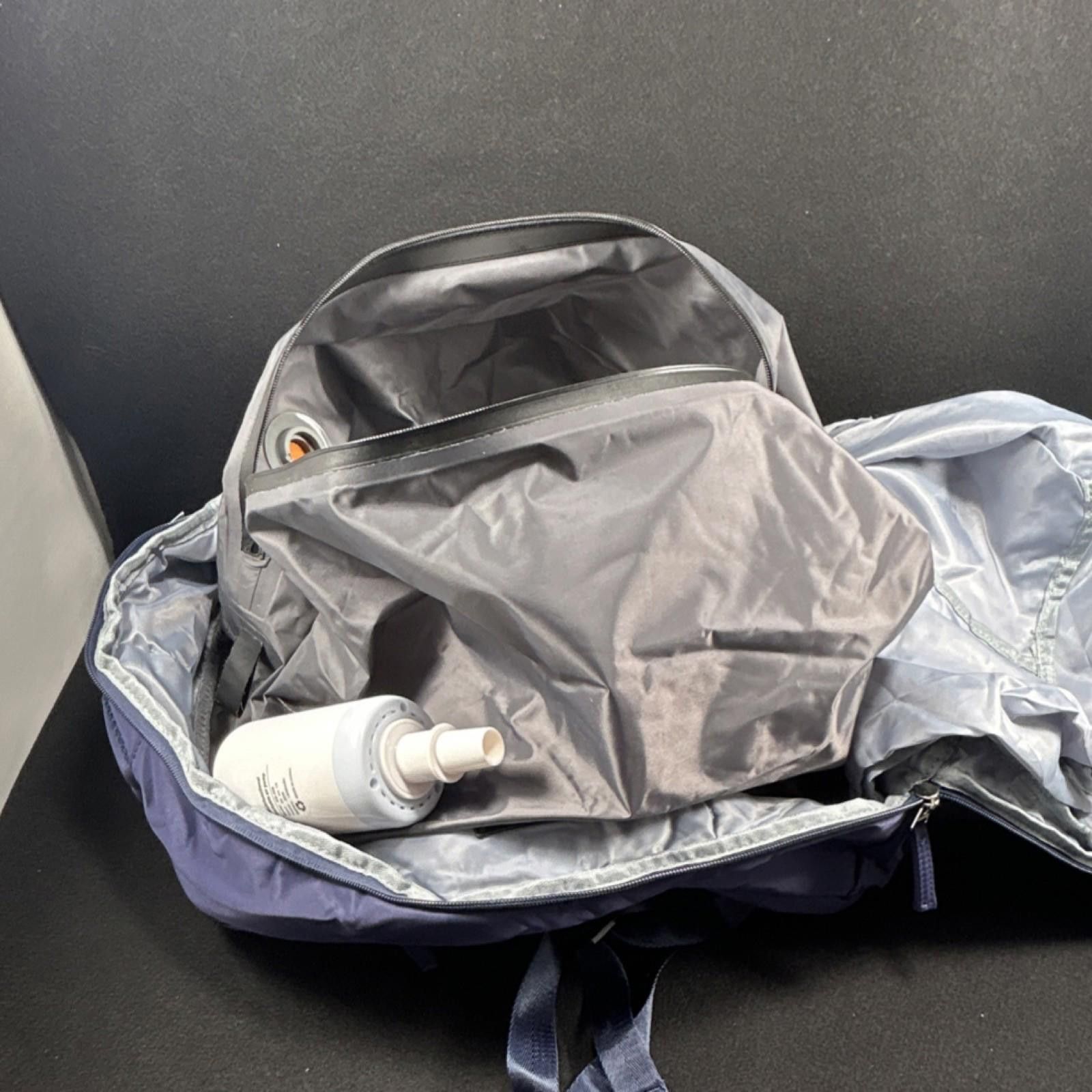 The Unbranded Brand Blue Fabric Traveling backpack AR6692 Size ONE SIZE - 2 Thumbnail
