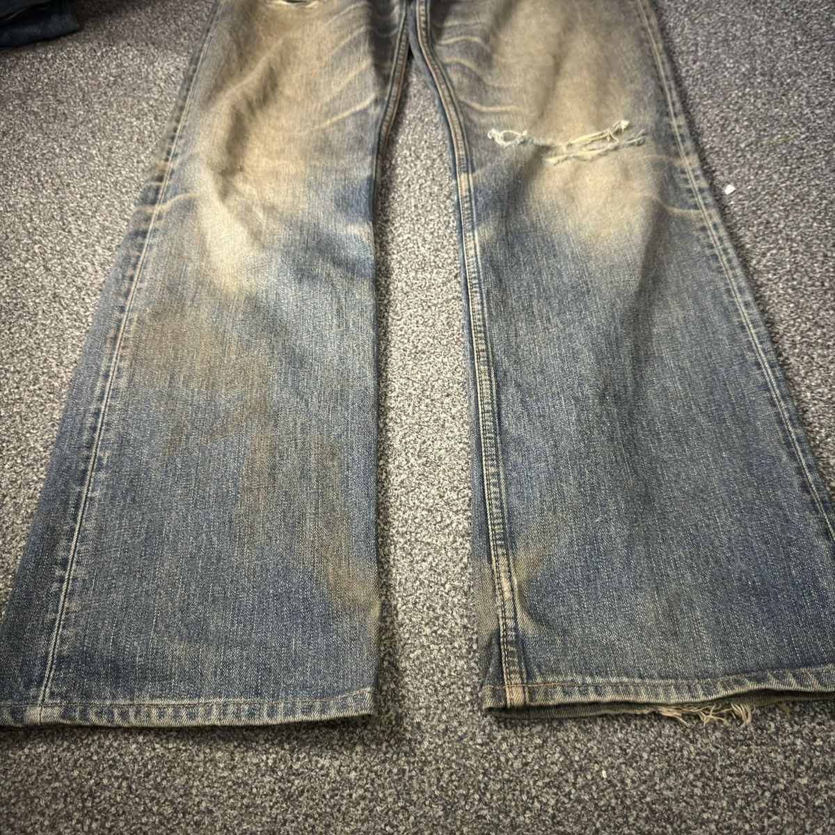 If Six Was Nine Vintage Flared Levis 507 Dirty Rusty Distressed Denim W33 Size US 33 - 7 Thumbnail