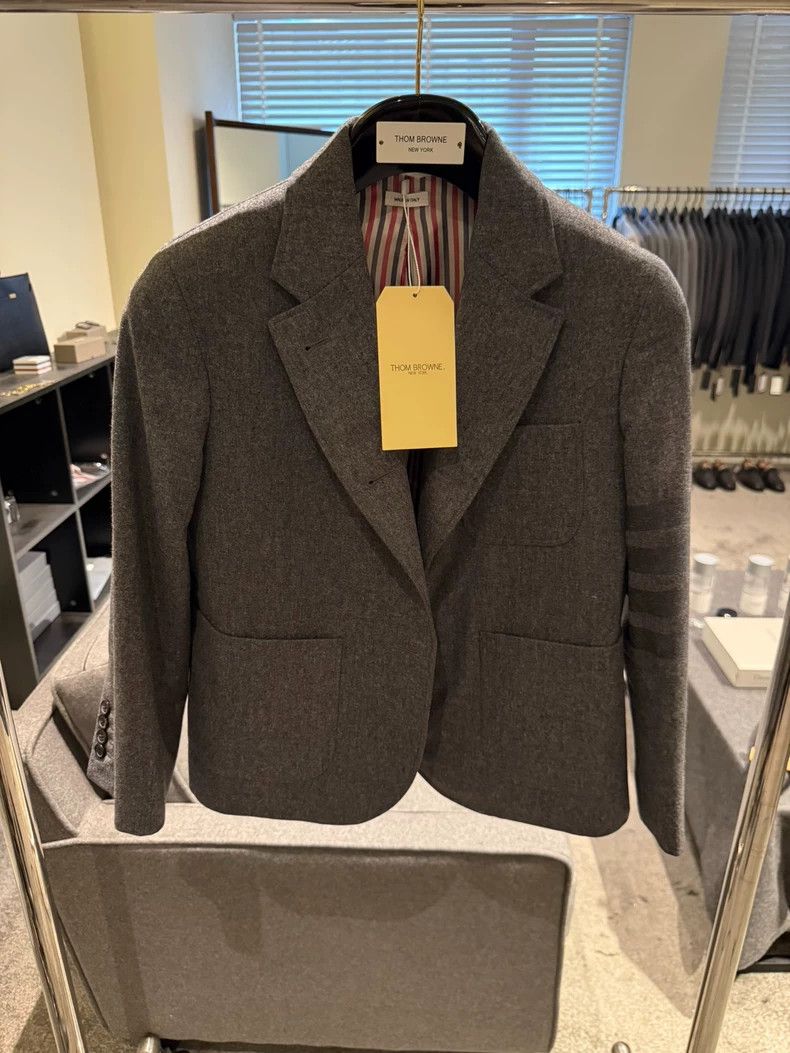 Thom Browne Thom Browne Dark grey four-barrel suit, short Size XS / US 0-2 / IT 36-38 - 1 Thumbnail
