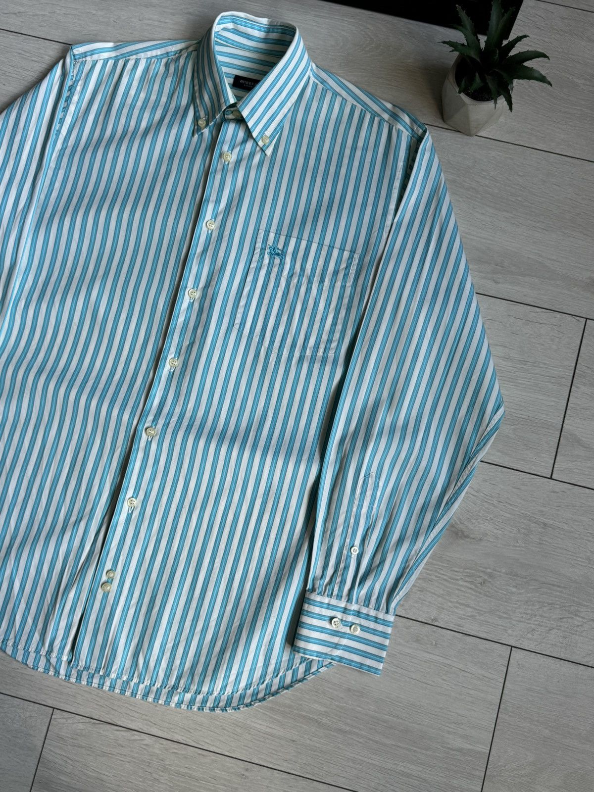 Burberry Vintage Burberry Stripped Button Up Shirt Size US S / EU 44-46 / 1 - 3 Thumbnail