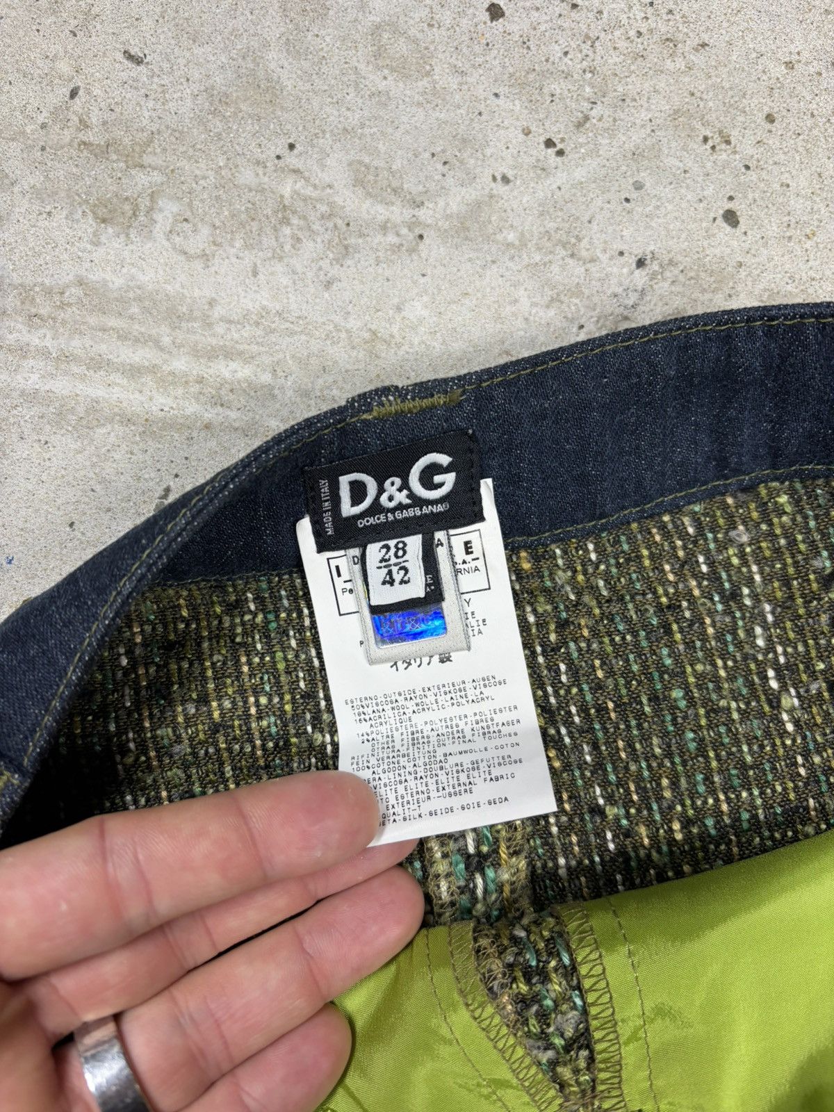 Dolce & Gabbana 2000s Dolce & Gabbana Knitted Mini Skirt Fringe Tweed Size 28" / US 6 / IT 42 - 8 Thumbnail