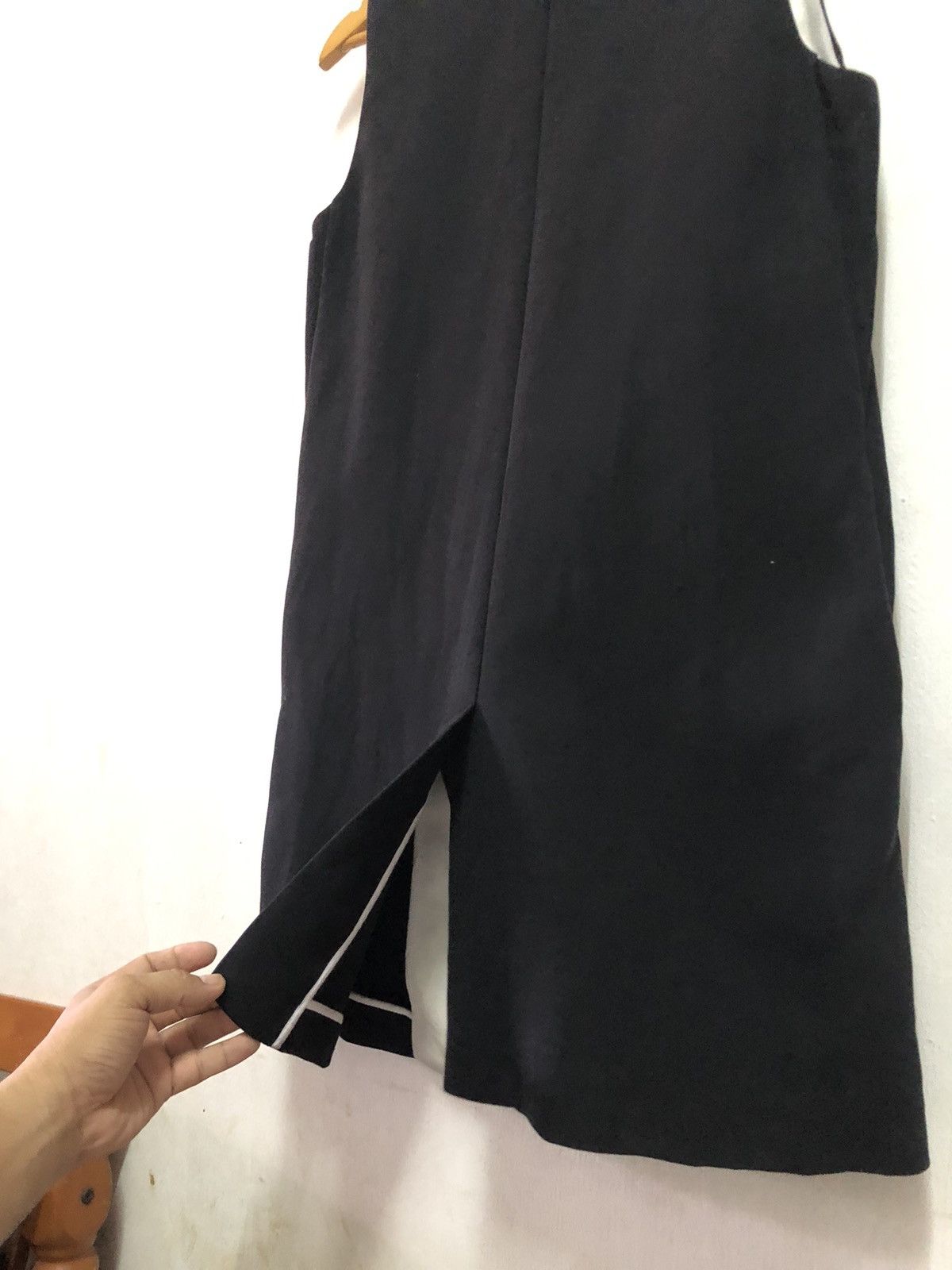 Fendi Genuine fendi sleeveless long jacket size S/M Size M / US 6-8 / IT 42-44 - 8 Thumbnail