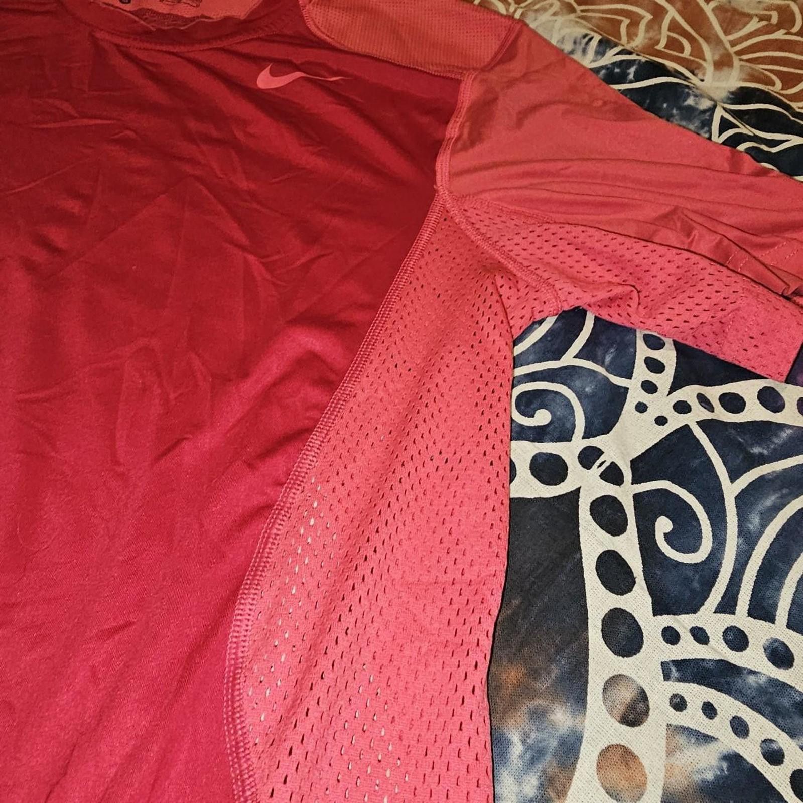 Nike Nike Pro Combat Men's Hot Pink Dri-Fit Shirt Size US M / EU 48-50 / 2 - 5 Thumbnail