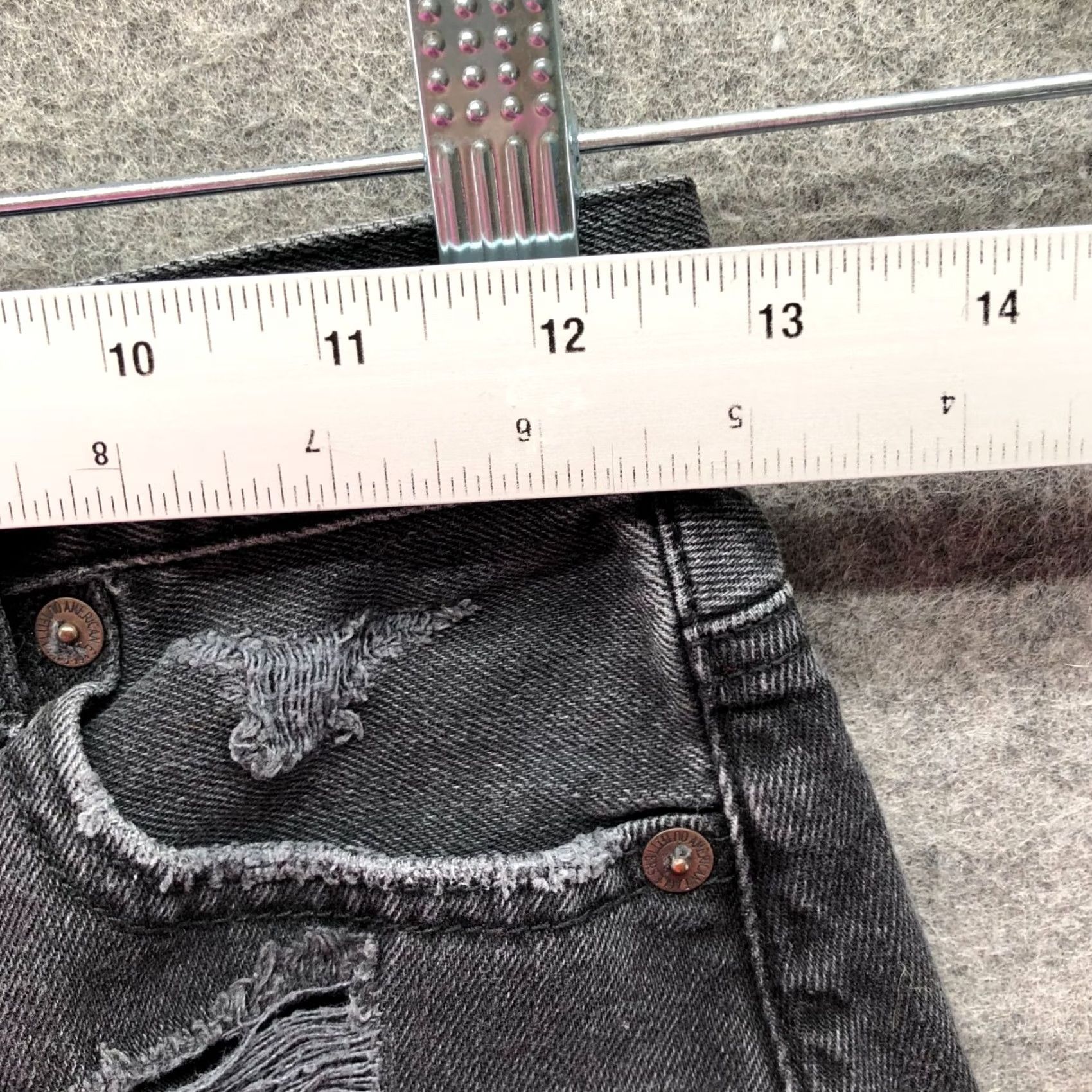 American Eagle Outfitters American Eagle Mom Short Womens 00 Washed Black Distressed Denim Cutoff Size 24" / US 00 / IT 34 - 3 Thumbnail