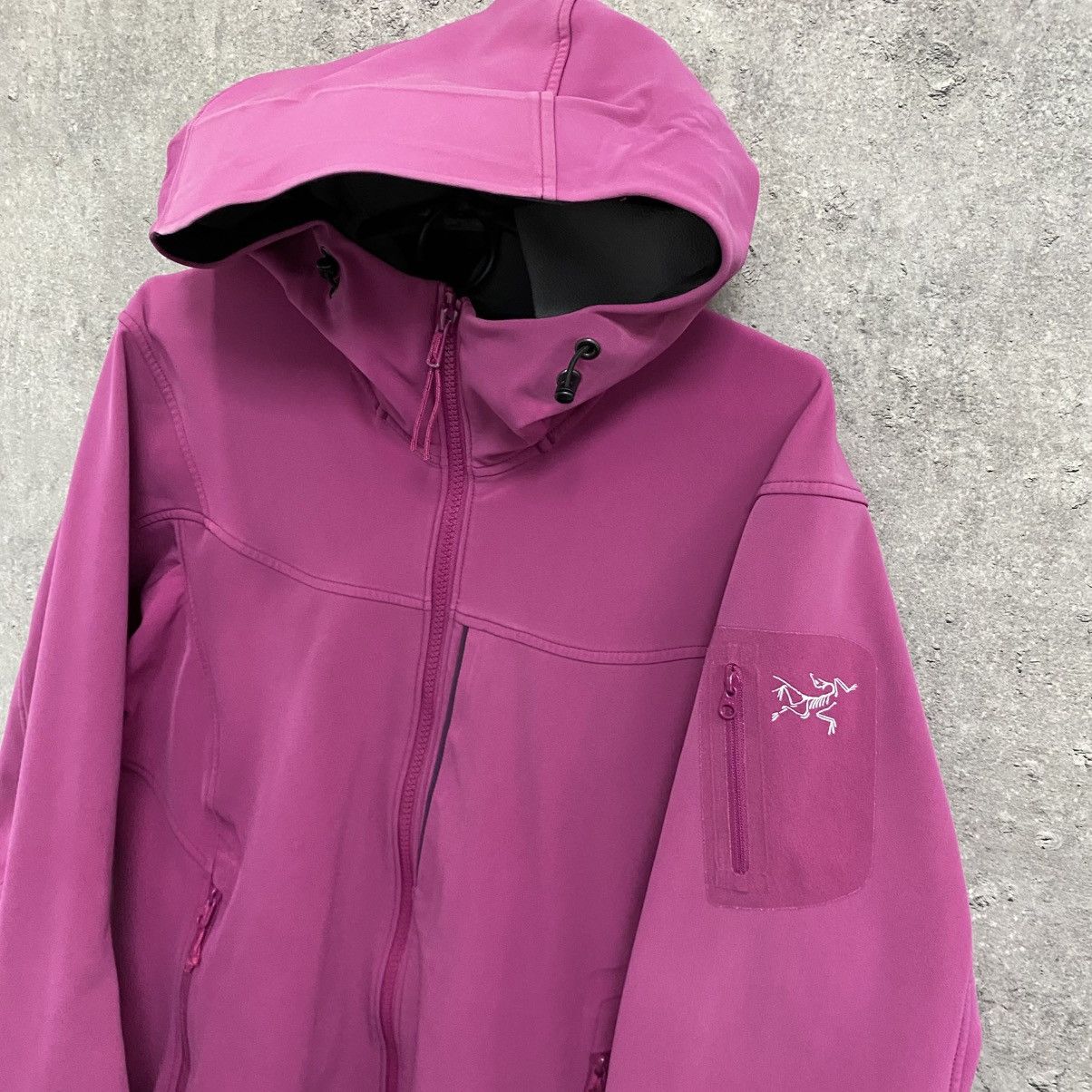 Arc'teryx Vintage Arc’teryx Pink Soft-Shell Outdoor Jacket Size US S / EU 44-46 / 1 - 5 Thumbnail