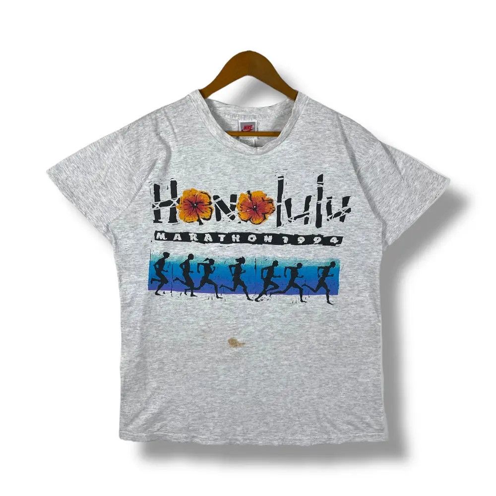 Nike Vintage NIKE HONOLULU MARATHON 1994 Just Do It Tee Shirt Size US L / EU 52-54 / 3 - 1 Thumbnail