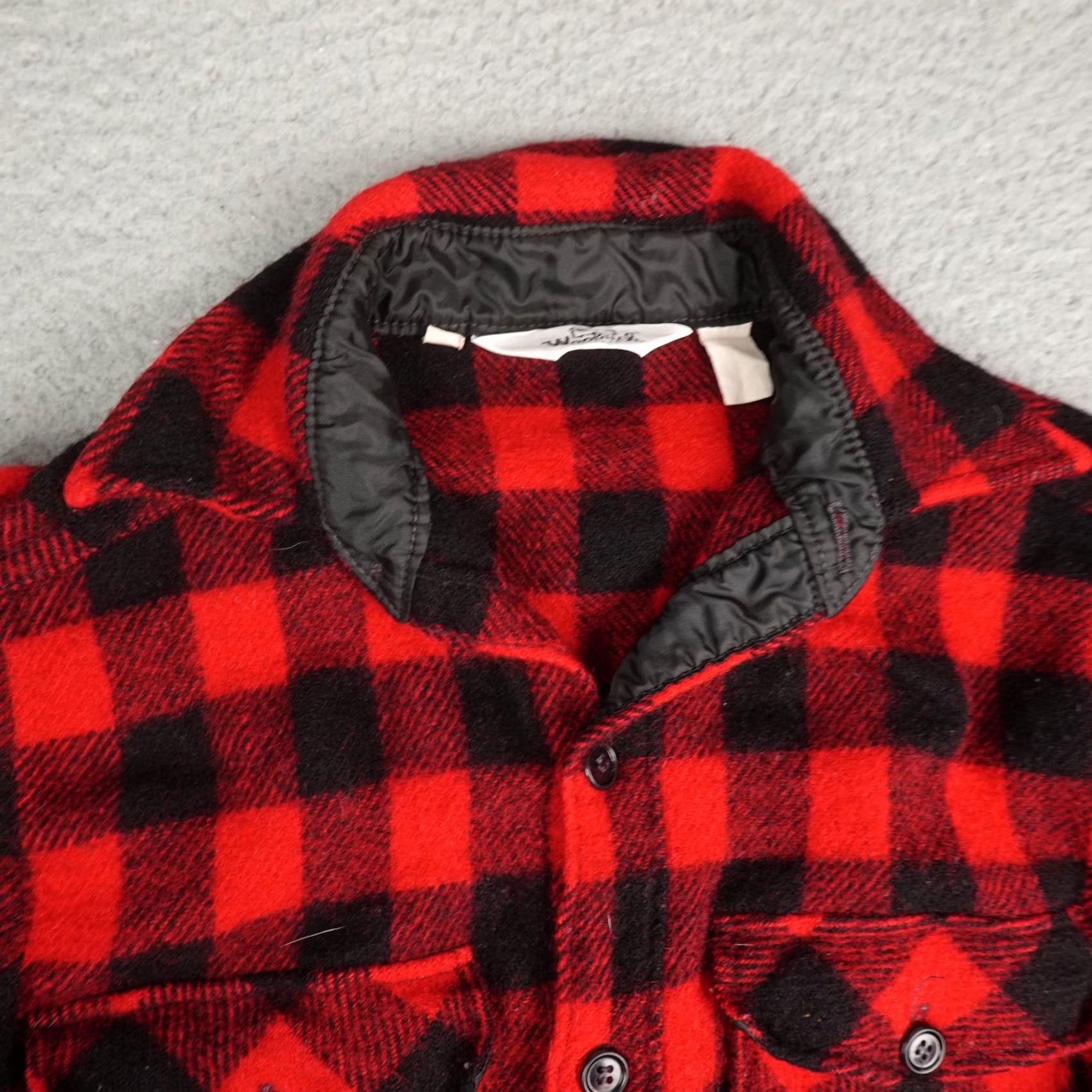 Vintage VINTAGE Woolrich Jacket Mens M Red Black Buffalo Plaid Wool Workwear Elbow Shirt Size US M / EU 48-50 / 2 - 5 Thumbnail
