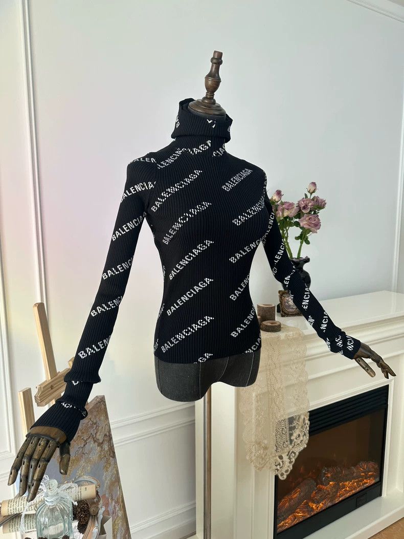 Balenciaga Balenciaga Bullet Screen Full Logo Hooded High Neck Knit S Size XS / US 0-2 / IT 36-38 - 2 Thumbnail
