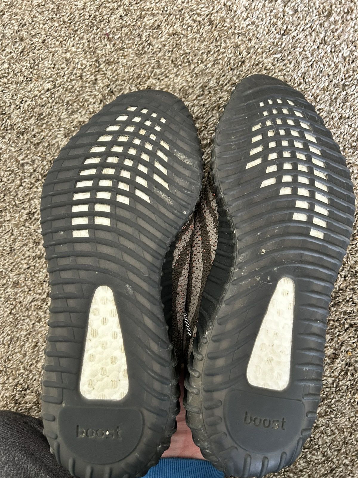Adidas Yeezy 350 v2 Carbon Beluga Size US 11.5 / EU 44-45 - 6 Thumbnail