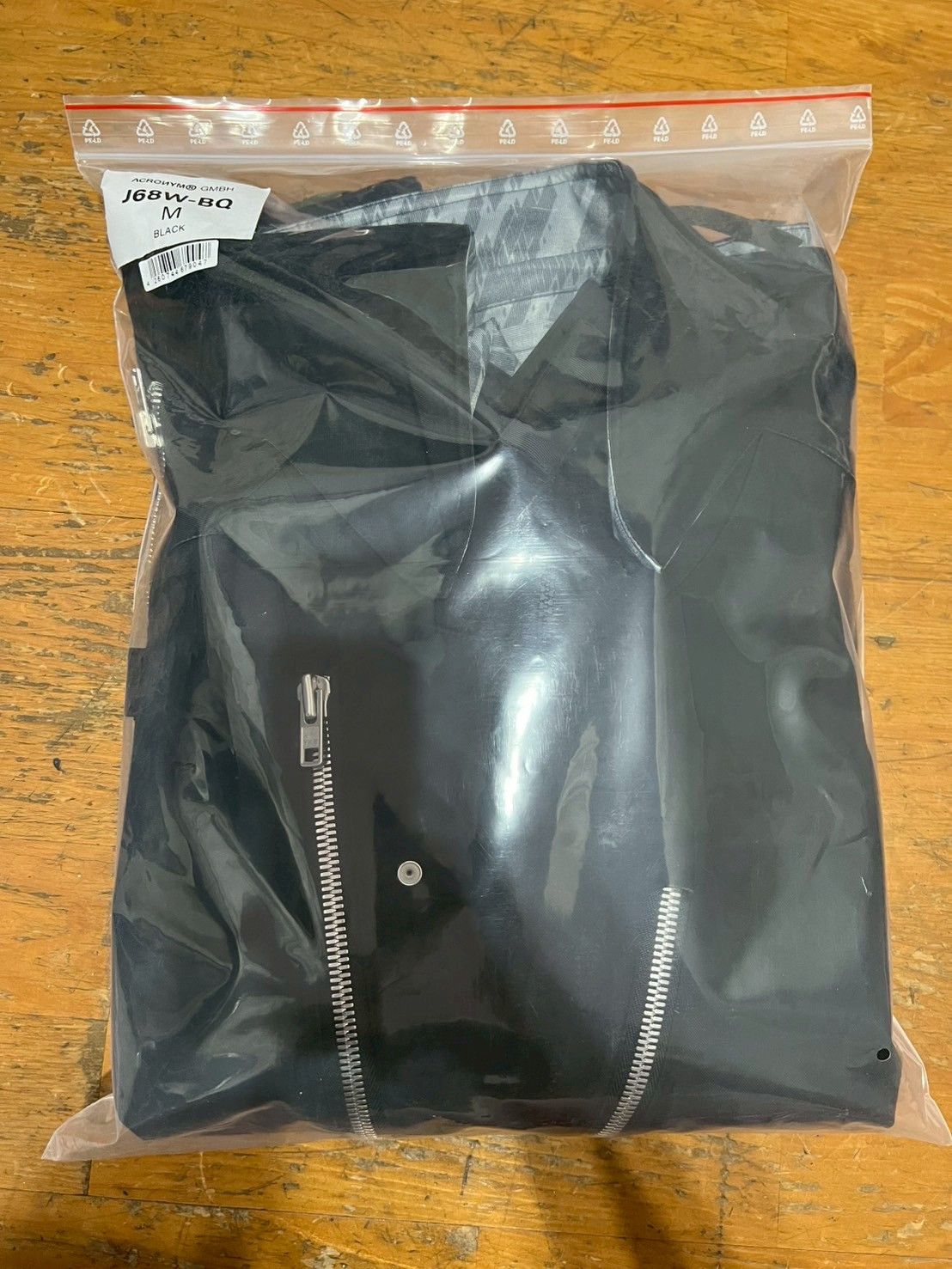 Acronym ACRONYM J68W-BQ Size US M / EU 48-50 / 2 - 7 Thumbnail