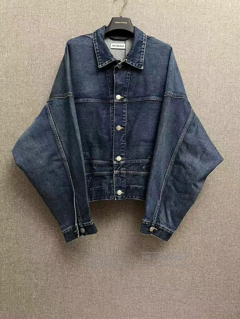 Balenciaga Balenciaga Inverted Denim Jacket. Size US S / EU 44-46 / 1 - 1 Thumbnail