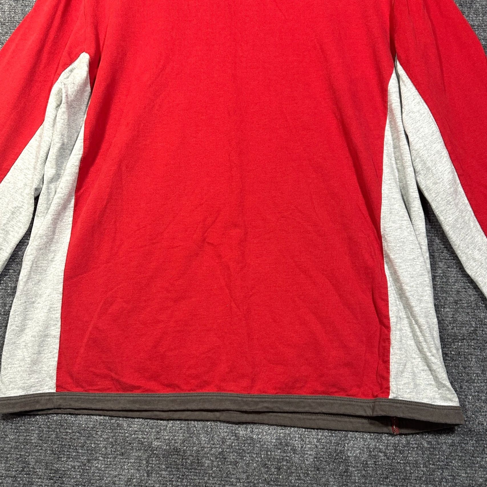 Hugo Boss HUGO BOSS Tee Shirt Mens XL Red Colorblock Crew Neck Long Sleeve Cotton Logo T-Shirt Size US XL / EU 56 / 4 - 2 Thumbnail