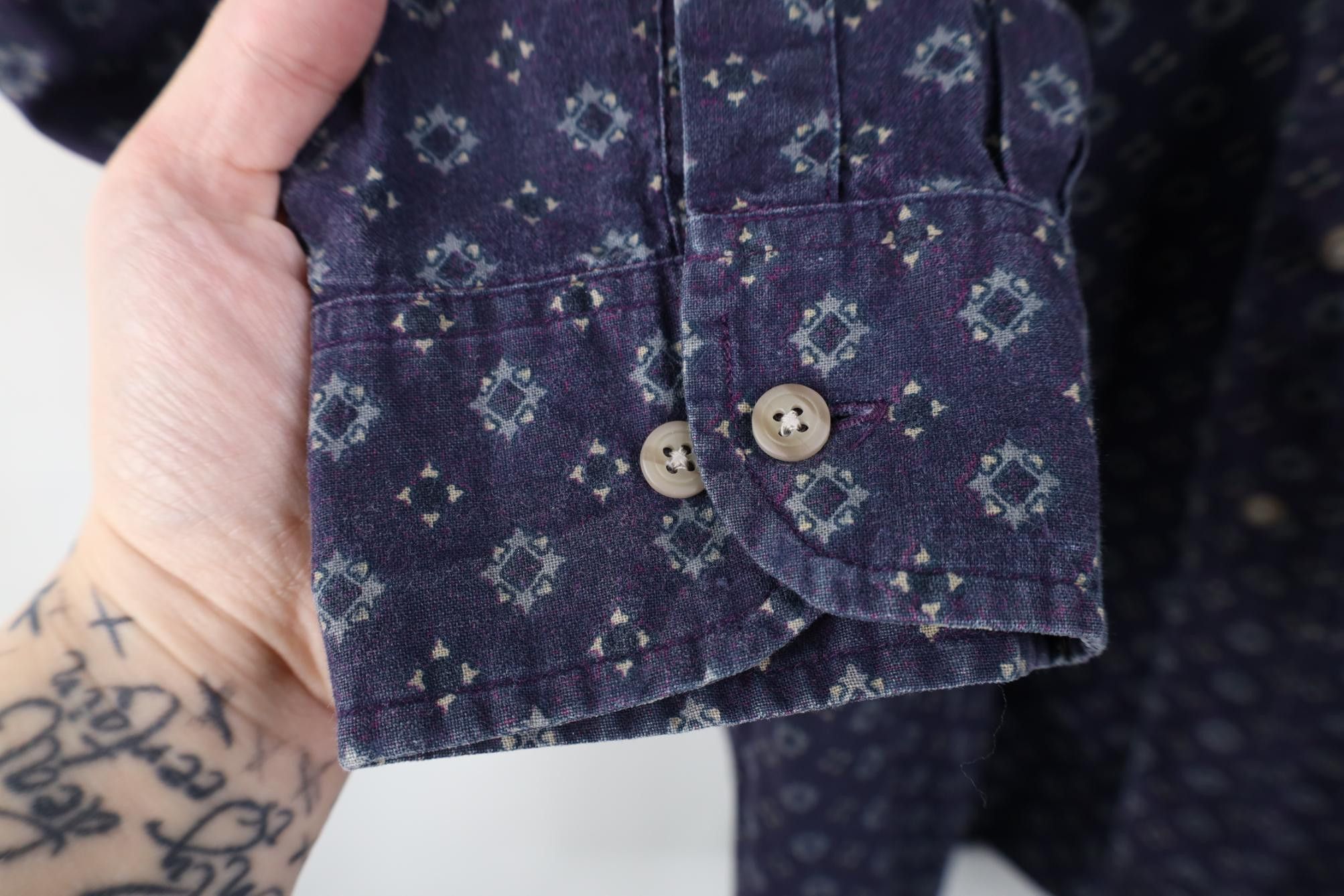 Vintage Vintage 90s Streetwear Collared Button Shirt Cotton Size US XL / EU 56 / 4 - 4 Thumbnail