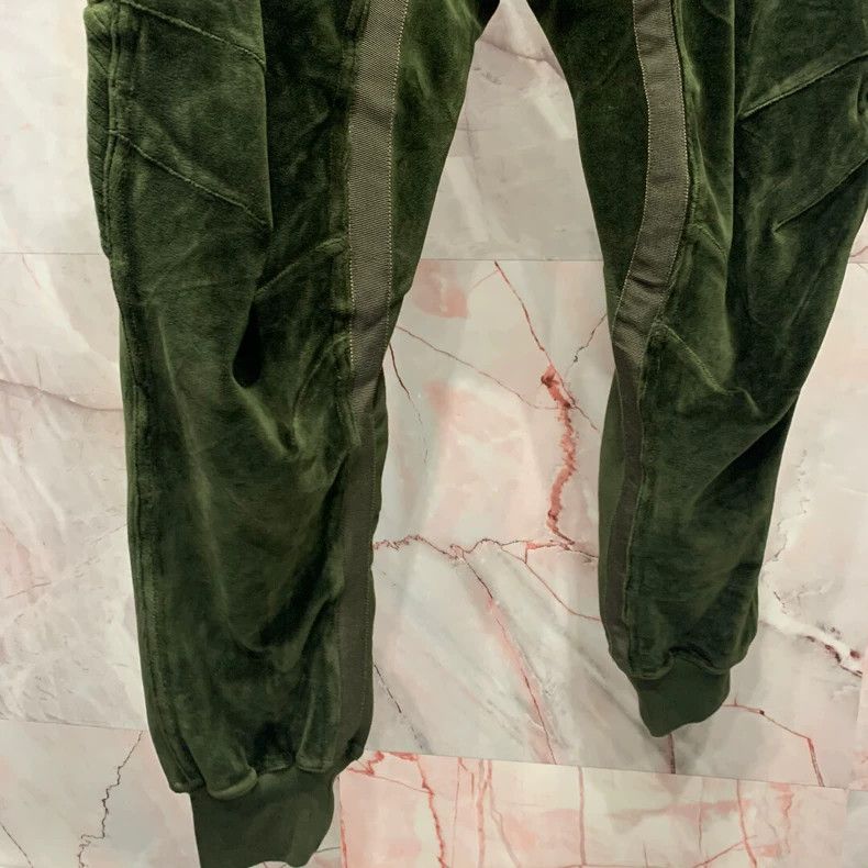 Haider Ackermann haider ackermann size s 2020 green velvet sweatpants Size US 28 / EU 44 - 3 Thumbnail