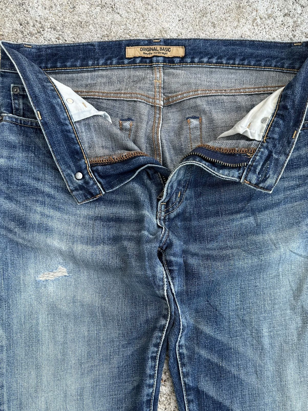 Undercover × Uniqlo Vintage Uniqlo S-002 Distressed Indigo Blue Jeans W32 Size US 32 / EU 48 - 13 Thumbnail