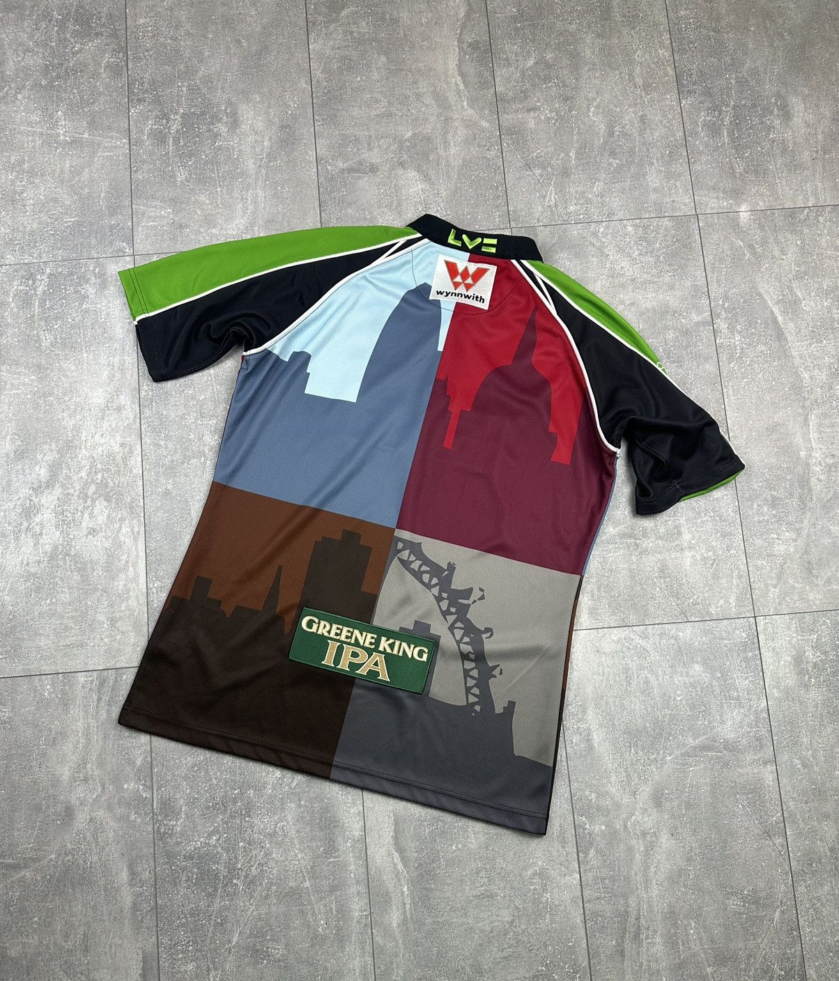Canterbury of New Zealand Kooga Harlequins Rugby Multi-print Logo Jersey Size US L / EU 52-54 / 3 - 8 Thumbnail