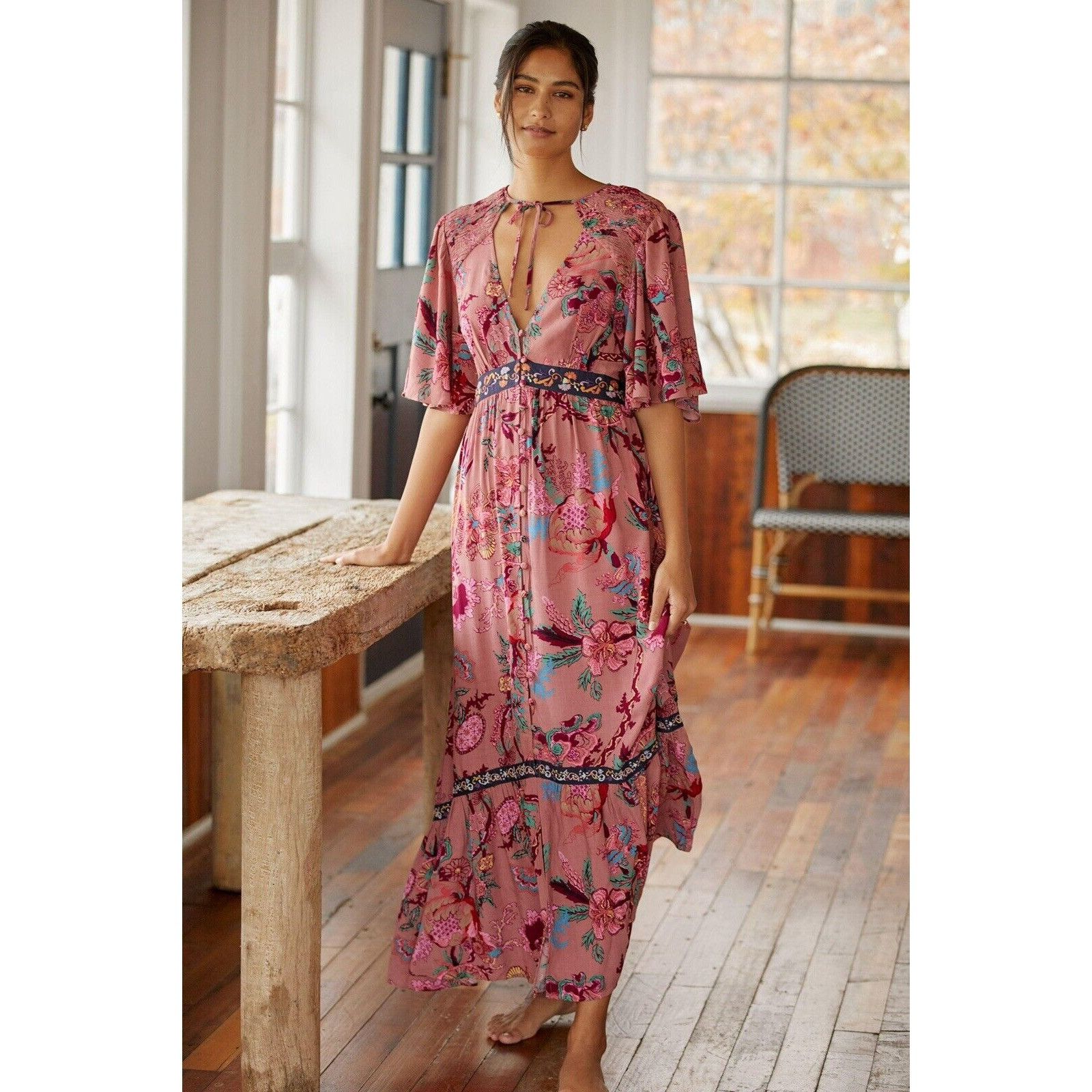 Anthropologie Anthropologie M Bohemian Floral Maxi Dress Flutter Sleeves V Size M / US 6-8 / IT 42-44 - 12 Thumbnail
