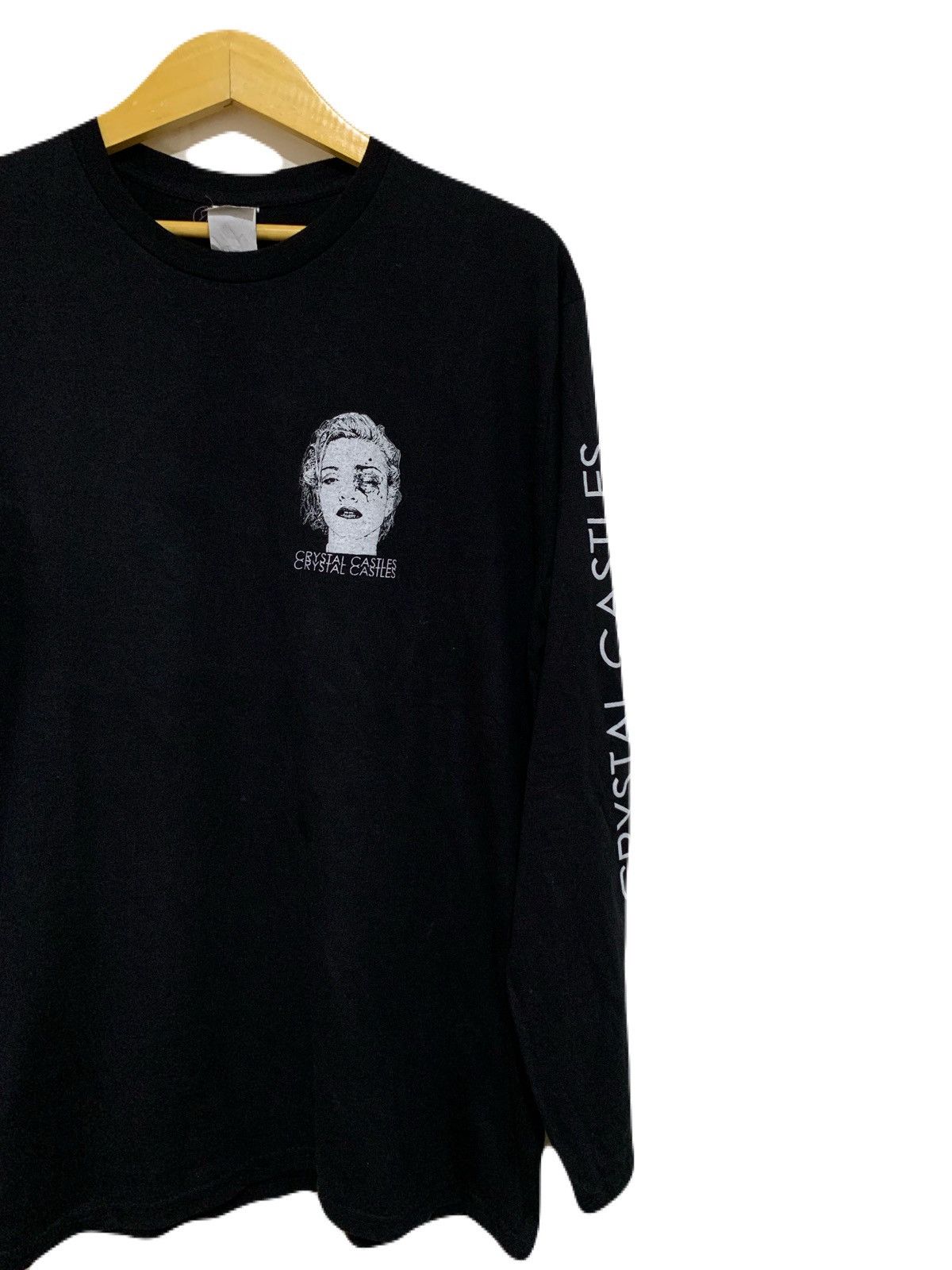 Band Tees Crystal Castles Long sleeve T-Shirt Size US XL / EU 56 / 4 - 2 Thumbnail