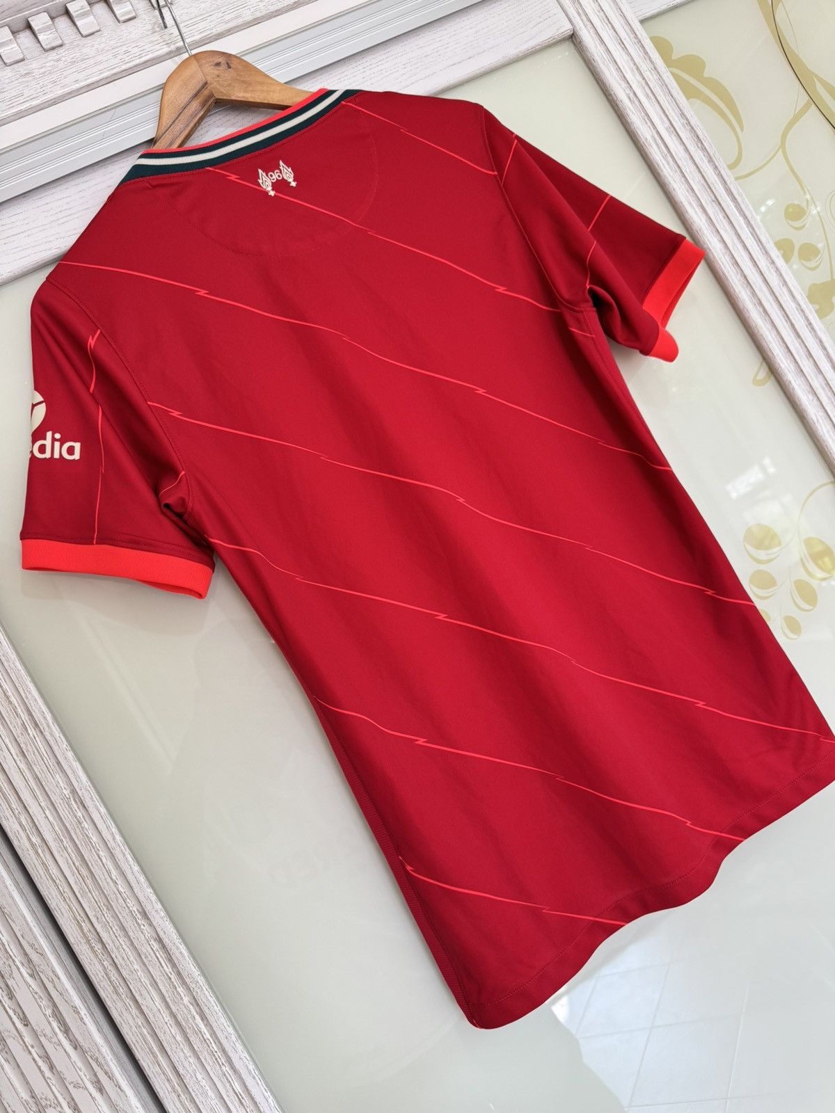 Nike Liverpool 2021-2022 Home Soccer Jersey Football Kit Shirt Size US S / EU 44-46 / 1 - 9 Thumbnail