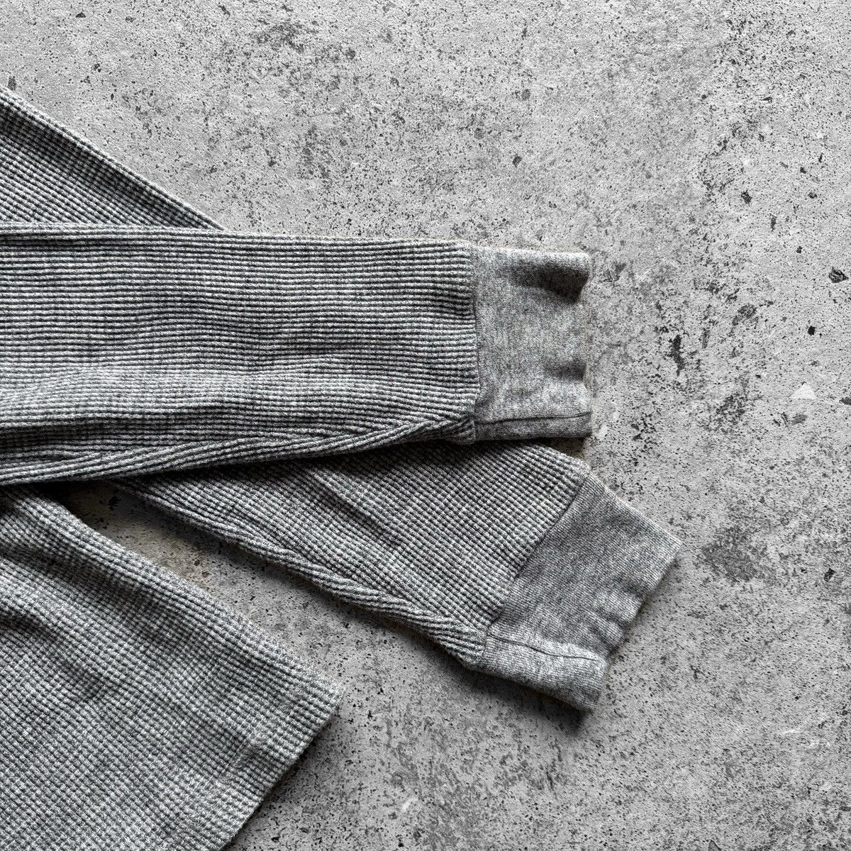 Polo Ralph Lauren Polo Ralph Lauren Mens Grey Waffle Knit Long Sleeve Shirt Size US L / EU 52-54 / 3 - 4 Thumbnail