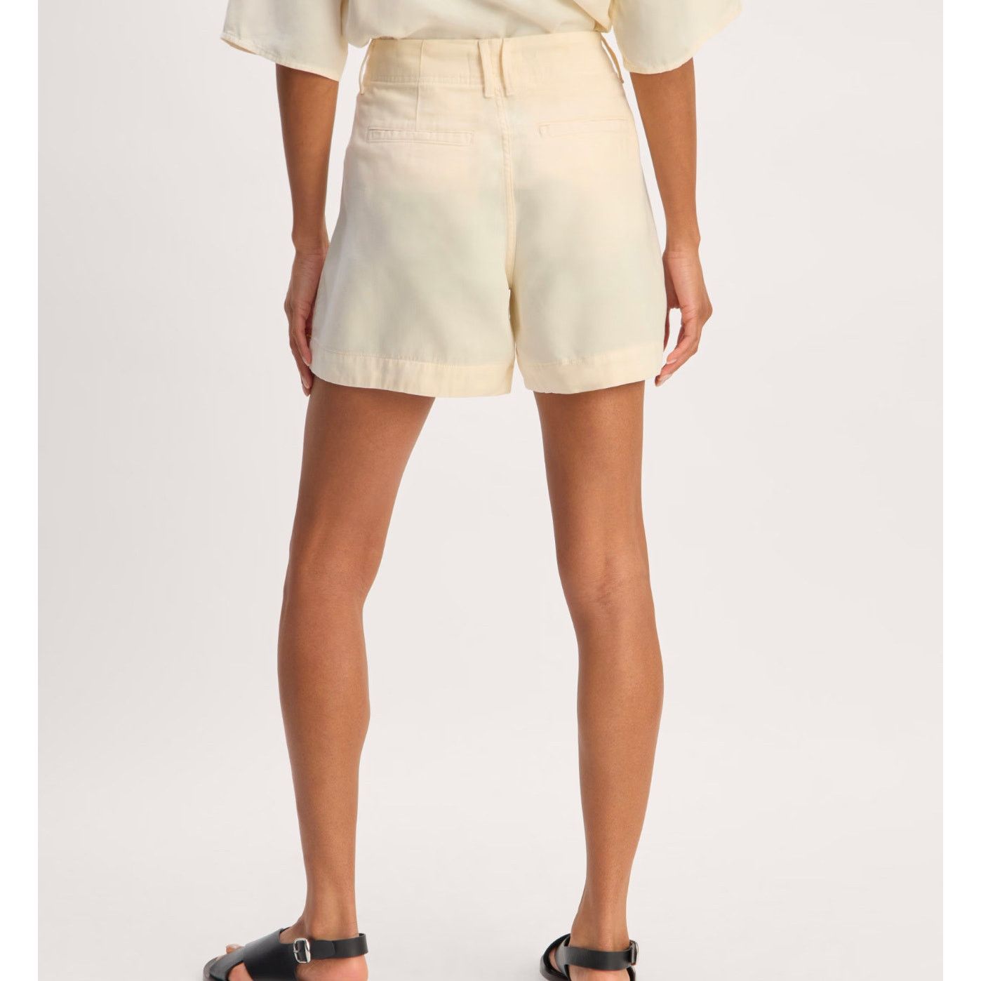 Everlane NWOT Everlane The Utility Short in Buttersoft In Bone Size 4 Size 27" / US 4 / IT 40 - 3 Thumbnail