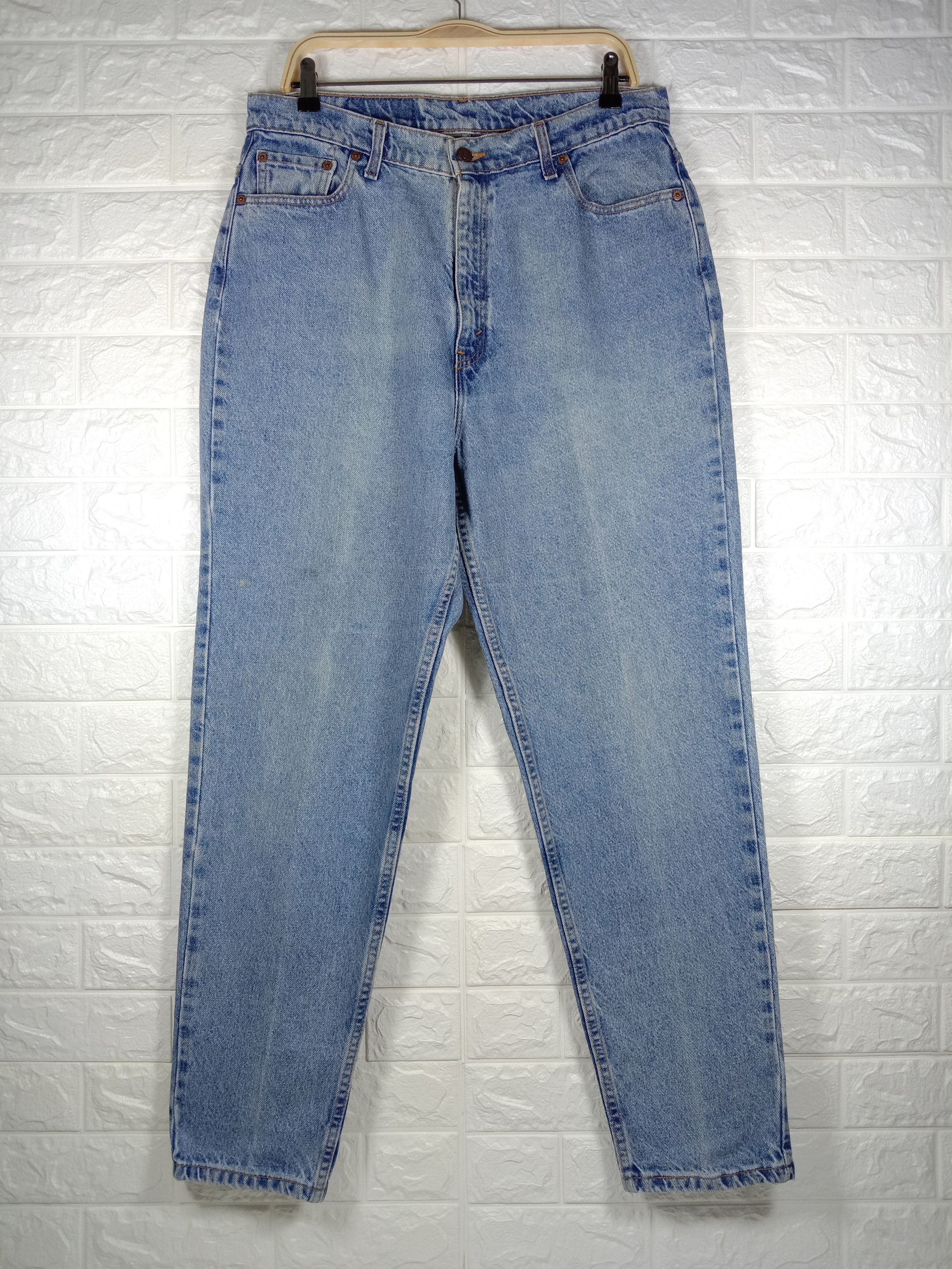 Levi's Vintage 90s Levi's 521 Jeans Blue Wash Tapered Fit Denim Size 33" - 1 Thumbnail