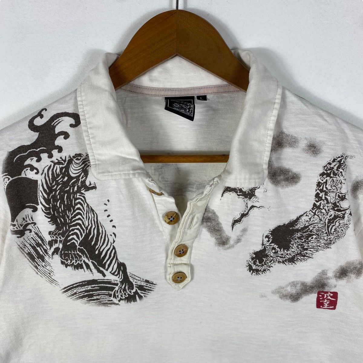 Japanese Brand × Vintage Vintage JAPANESE TRADITIONAL Mystical Creatures Polo Shirt Size US L / EU 52-54 / 3 - 4 Thumbnail