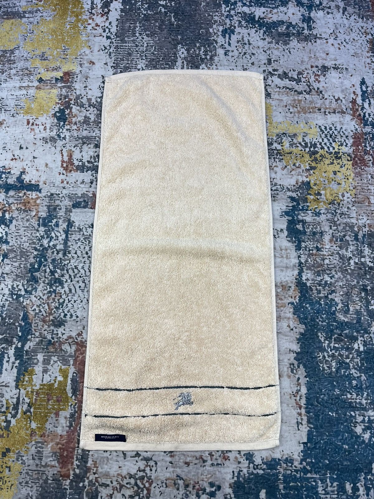 Burberry BURBERRY LONDON FACE TOWEL Size ONE SIZE - 7 Thumbnail