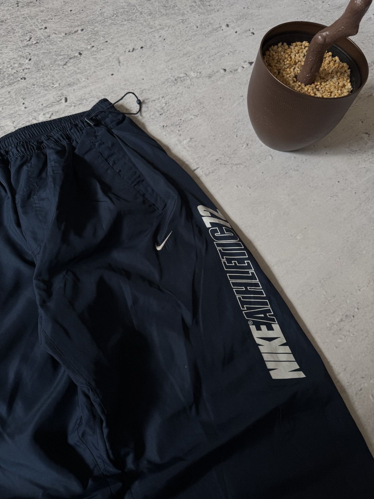 Nike × Vintage NIKE NYLON VINTAGE Y2K OVERSIZE BAGGY FIT PANTS SWEATPANTS Size US 34 / EU 50 - 5 Thumbnail