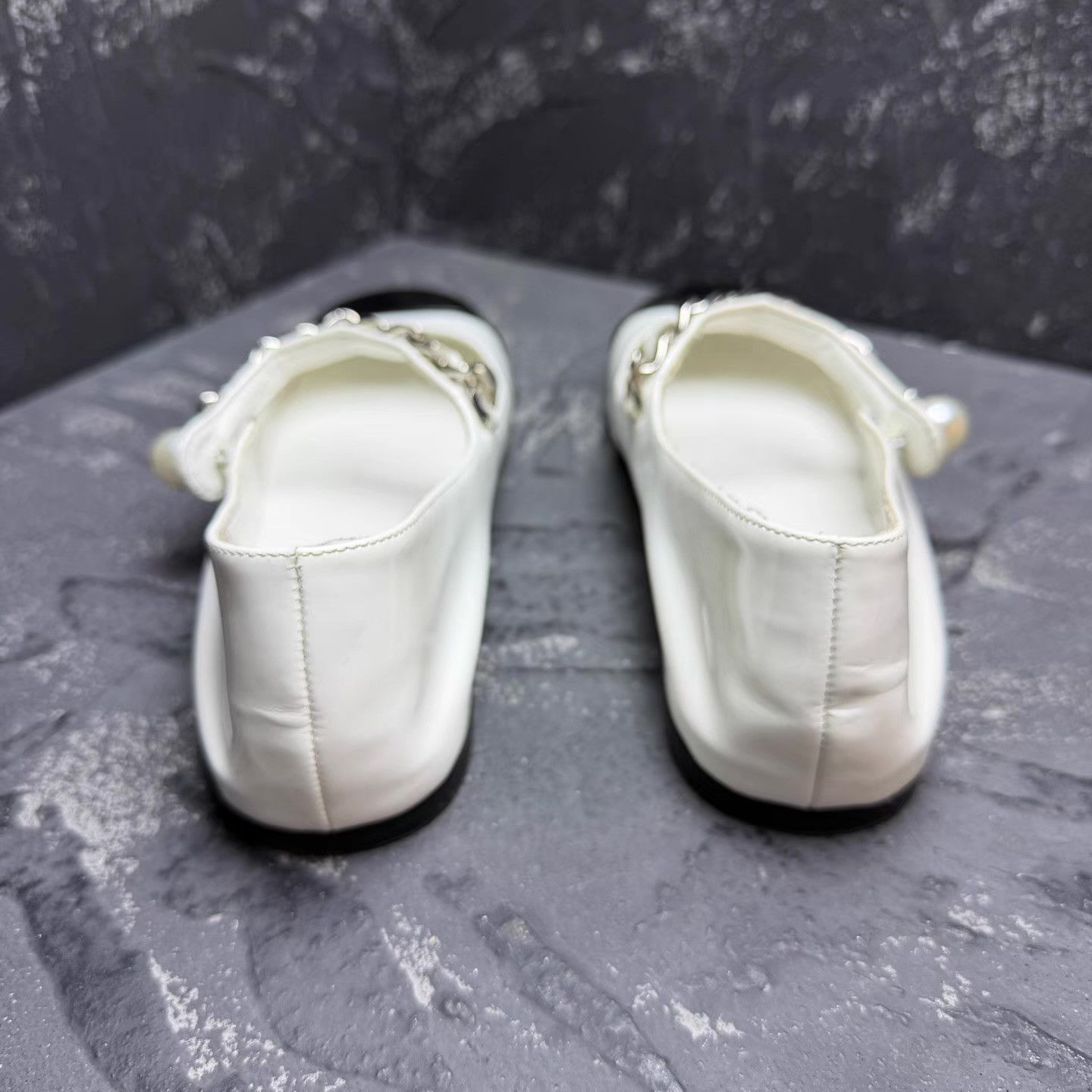Miu Miu Miu Miu Mary Jane Flats with Pearl Buckle Q10 Size US 7 / IT 37 - 3 Thumbnail