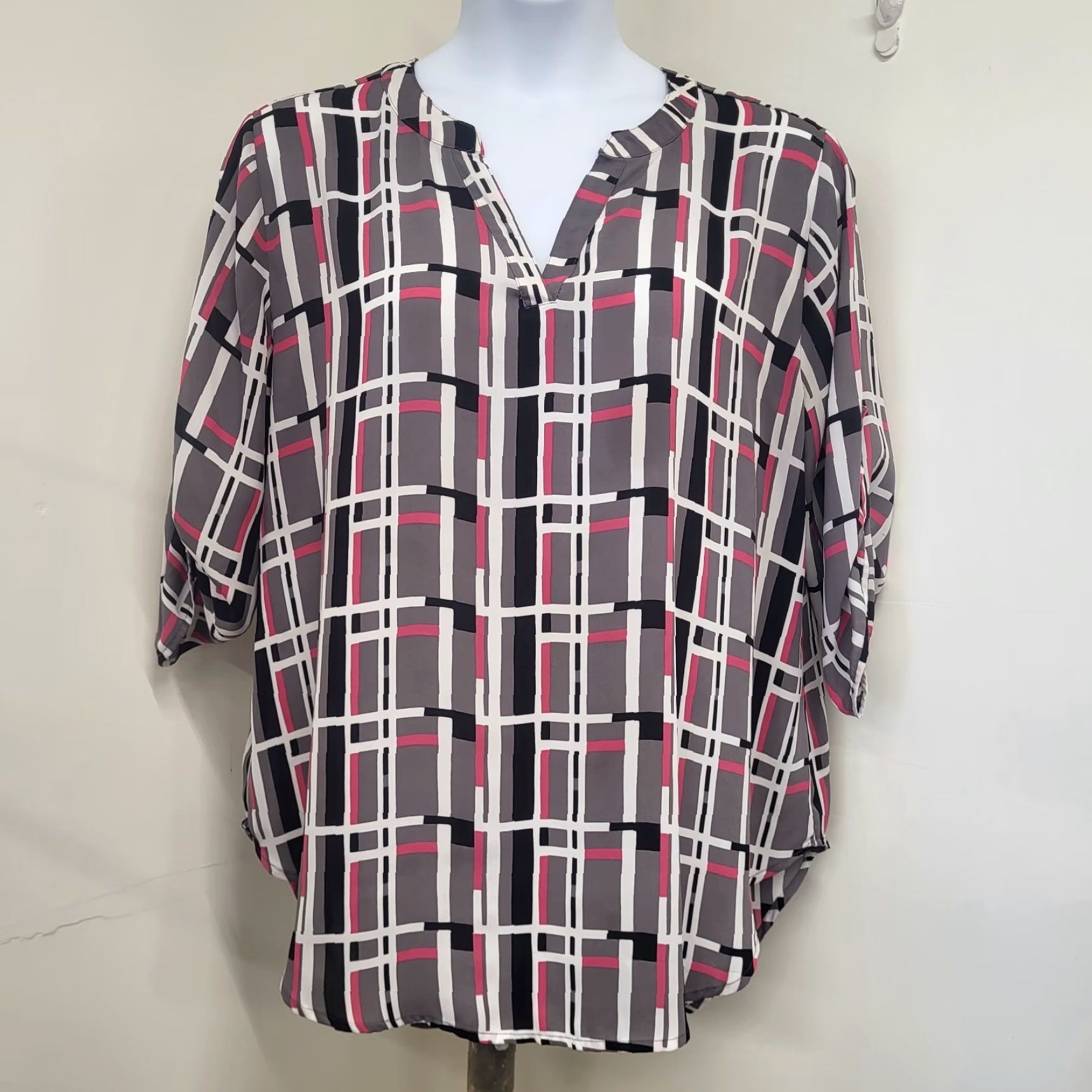 Vintage VINTAGE Cato Est. 1946 Blouse Women's Size 18W/20W Pink,Gray & Black Chiffon 3/4 Sleeve Size XXL / US 16-18 / IT 52-54 - 2 Thumbnail