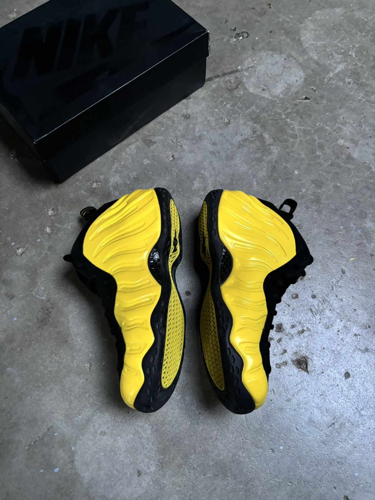 Nike Nike Air Foamposite One Wu Tang Mens Optic Size US 12 / EU 45 - 3 Thumbnail